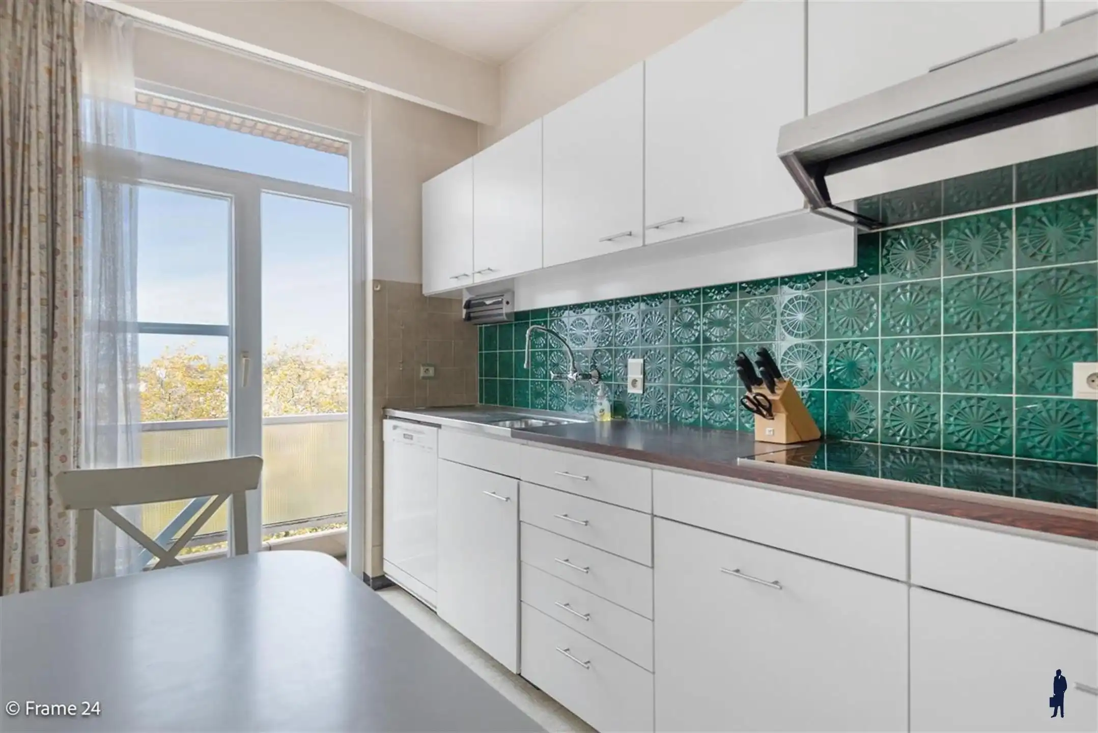 Zéér ruim appartement op een steenworp van het Valaarpark foto 2