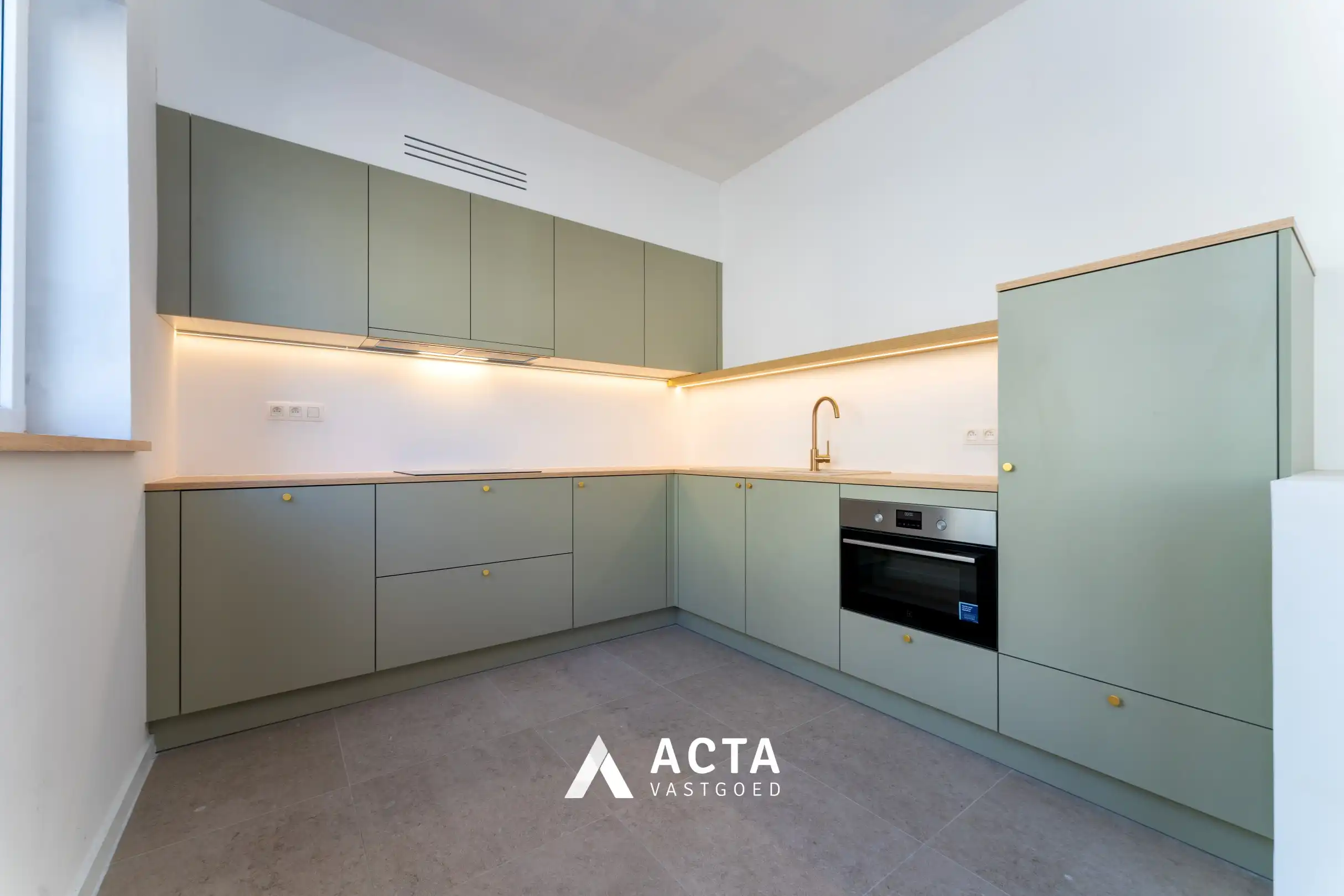 Recent gerenoveerd appartement met 2 slaapkamers  foto 5