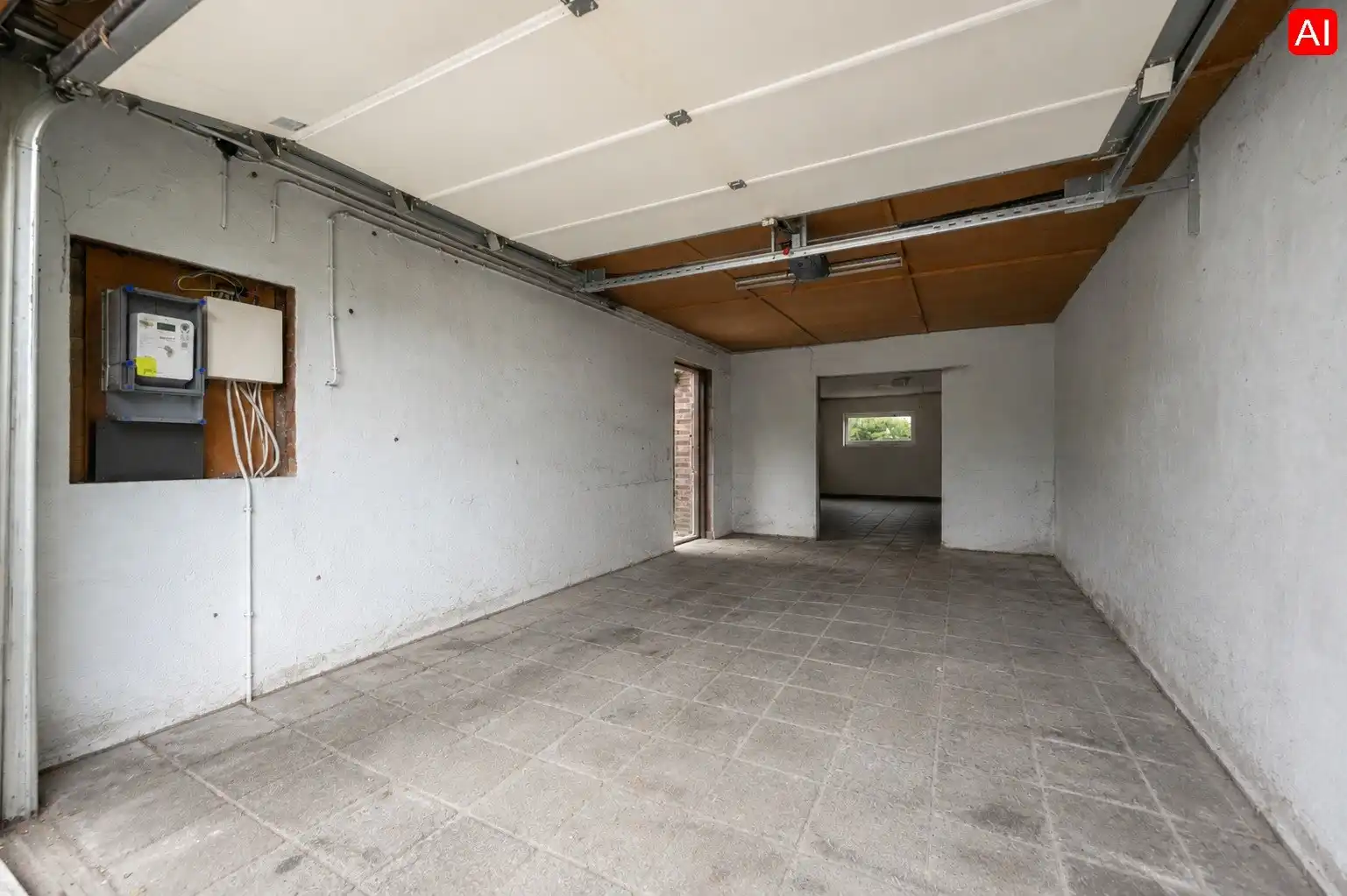 KARAKTERVOLLE ALLEENSTAANDE WONING MET 5 SLAAPKAMERS EN TUIN foto 27