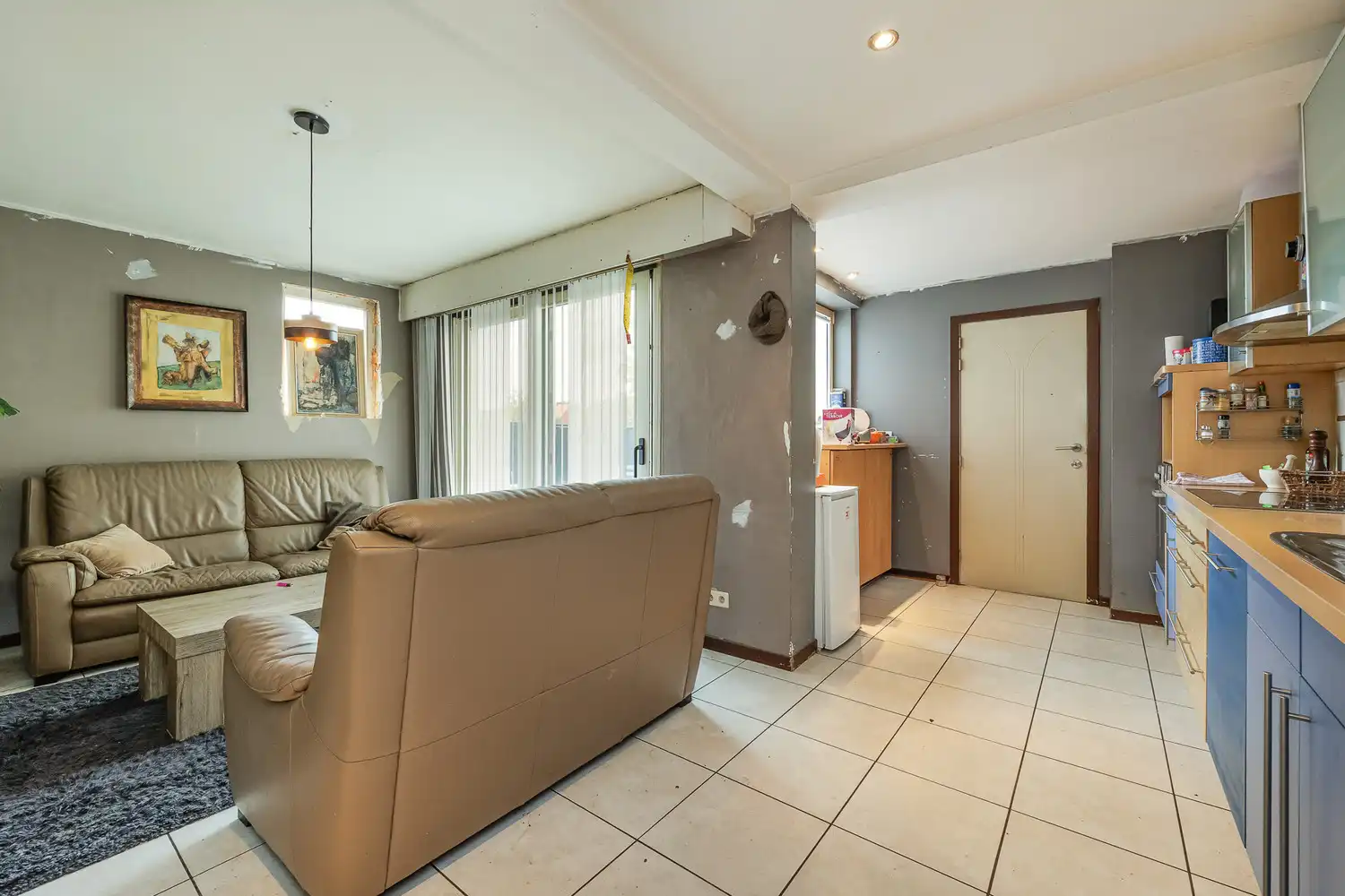Ruime gezinswoning met 3 slk, tuin, garage en hobbykamer foto 6