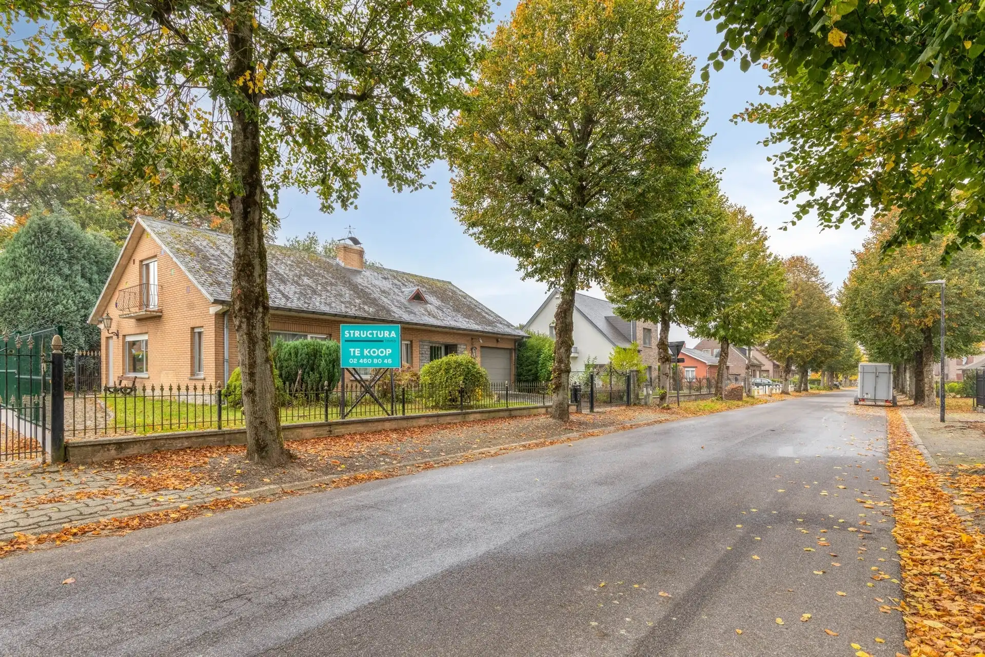 Hoofdfoto van de publicatie: Open bebouwing op groot terrein!