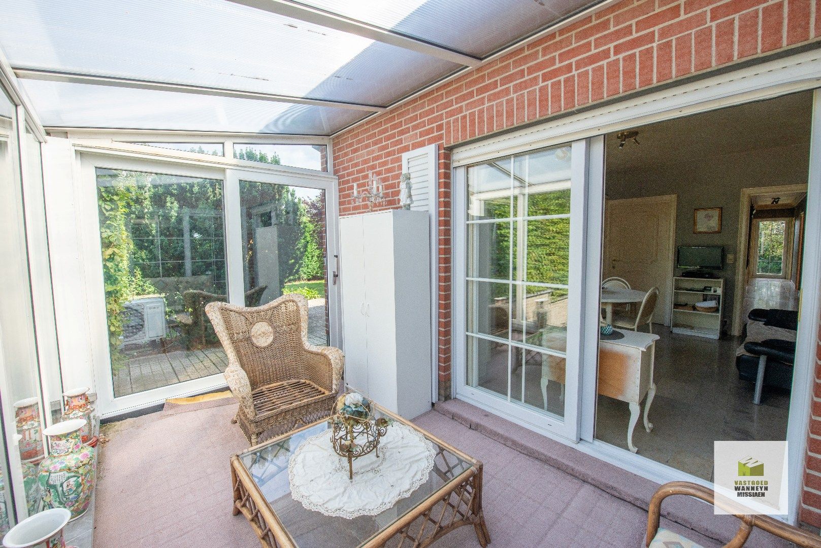 Villa met weide 3.500 m2 en akkerland van 1,4 Ha mét vergunning voor een nieuwe loods van 300 m2  foto 11