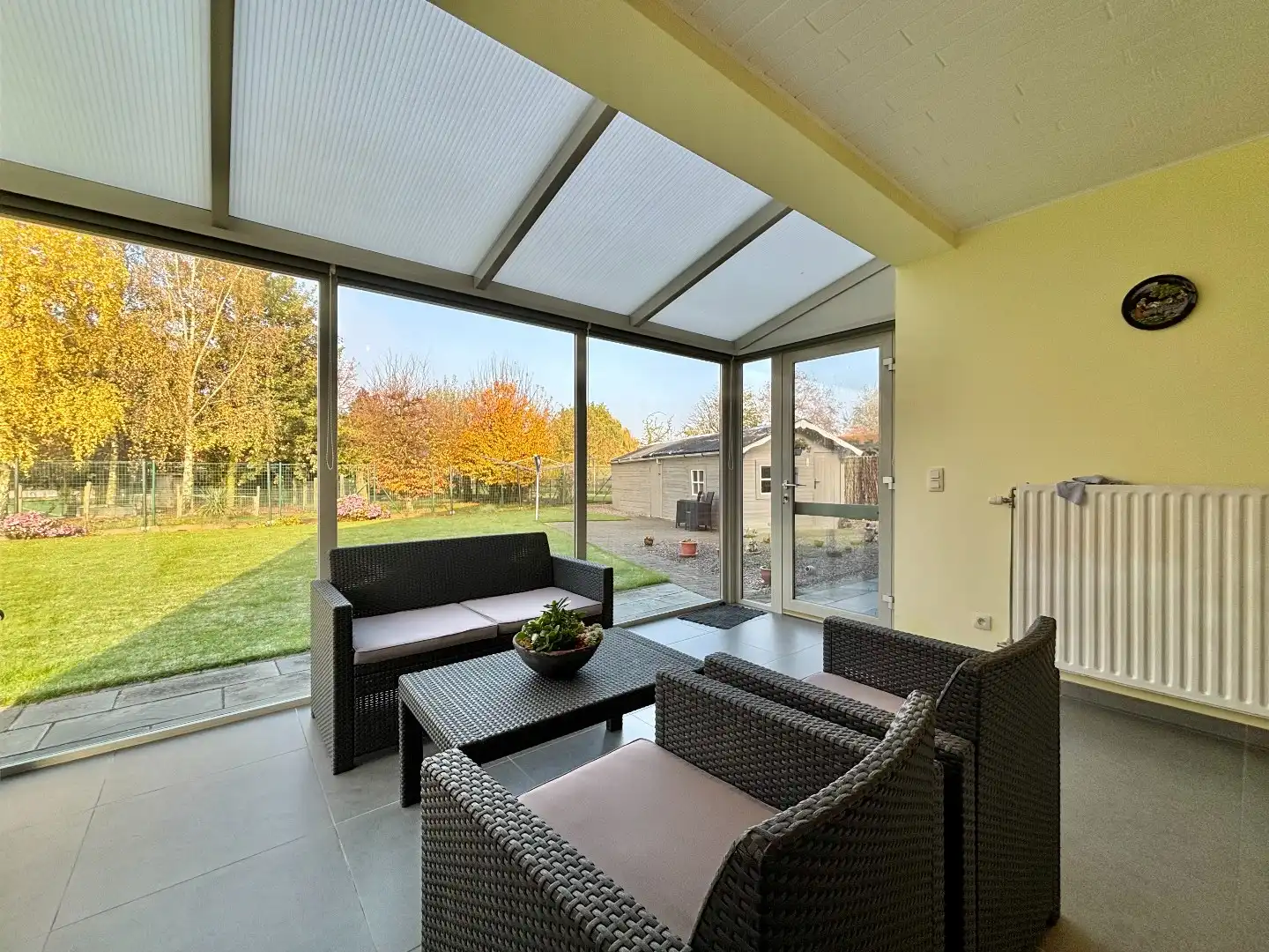 ALLEENSTAANDE VILLA OP 700M² IN EEN RUSTIGE WIJK MET 4SLPKS, GARAGE VOOR 2 WAGENS EN RUIME TUIN  foto 3