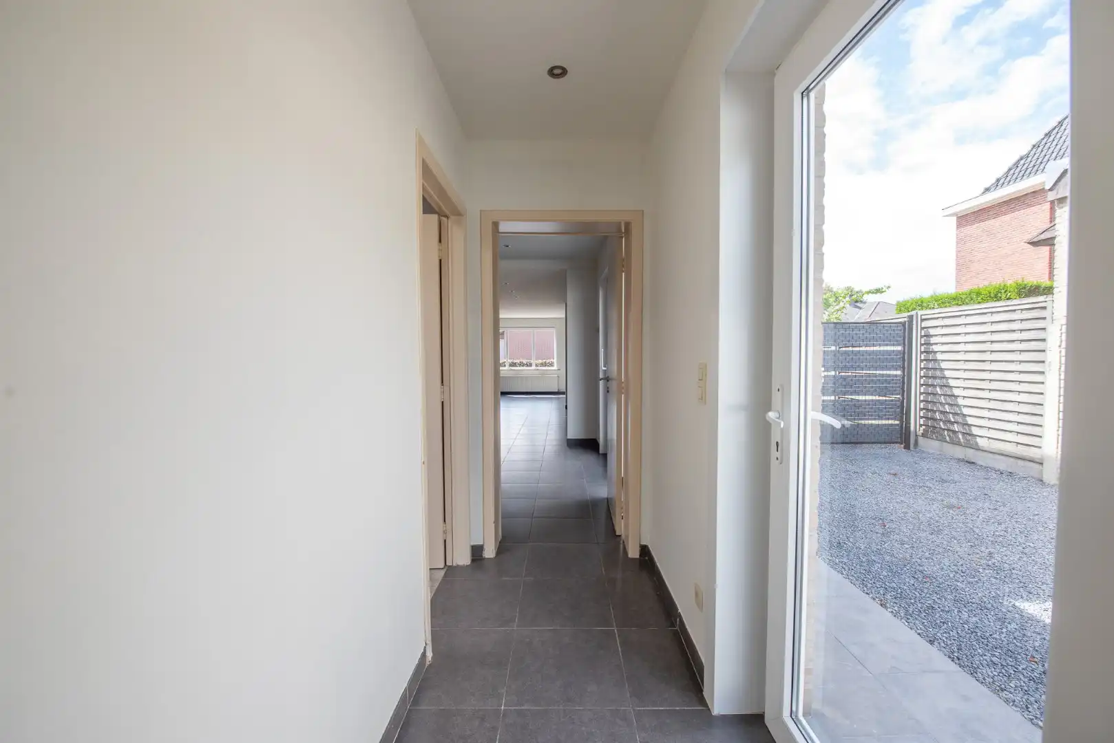 Instapklare halfopen bebouwing met garage op 210 m² te Zulte foto 7