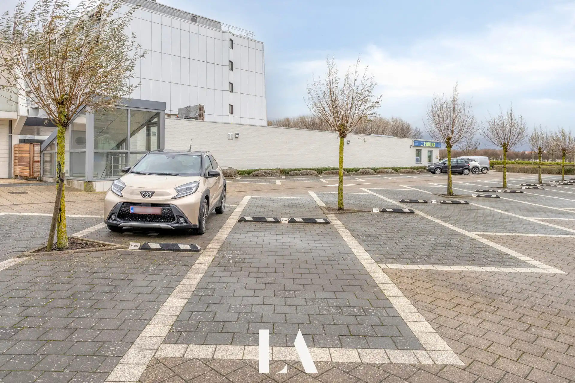 Studio met terras en parking bij de Havengeul. foto 12