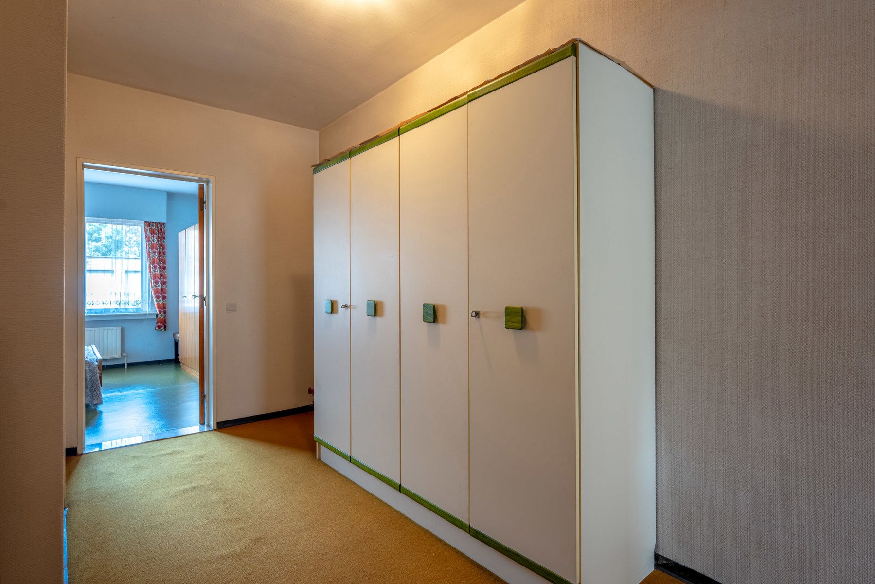 Gelijkvloerse studio met potentieel in rustige woonwijk! foto 4