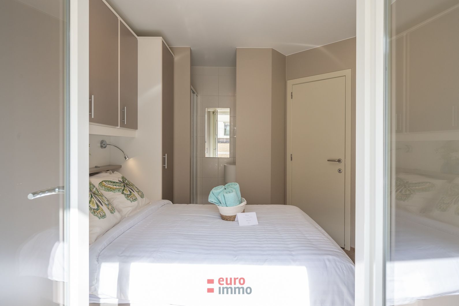 Luxe appartement aan de Zeedijk van onze trotse badstad! foto 8