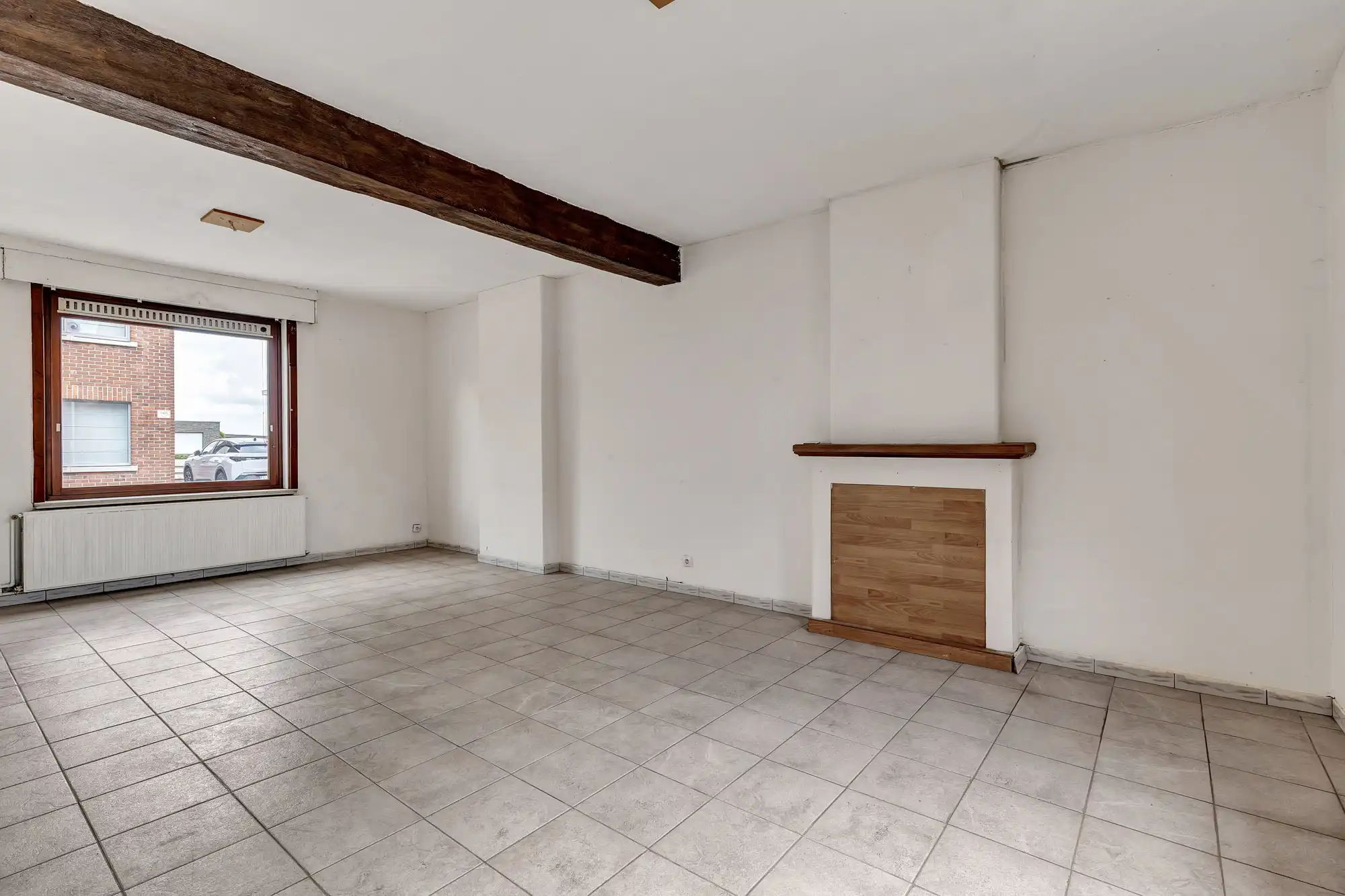 Te renoveren halfopen woning met veel potentieel foto 3