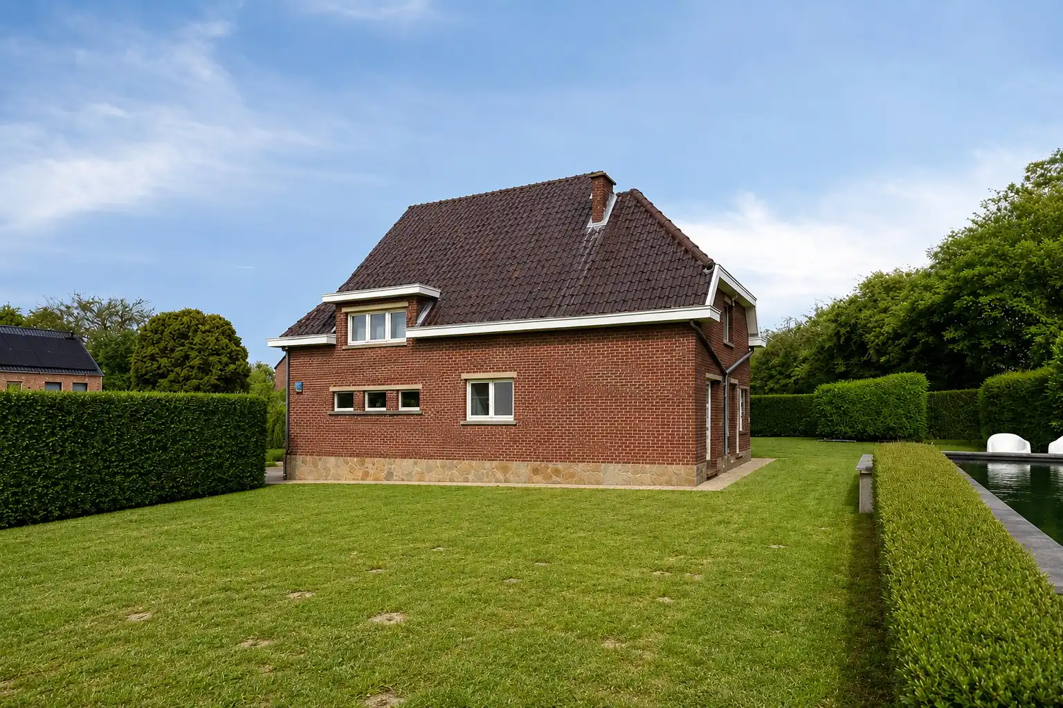 Exclusieve open bebouwing met 5 slaapkamers, zwemvijver en zonnige tuin op 17a 98ca foto 21