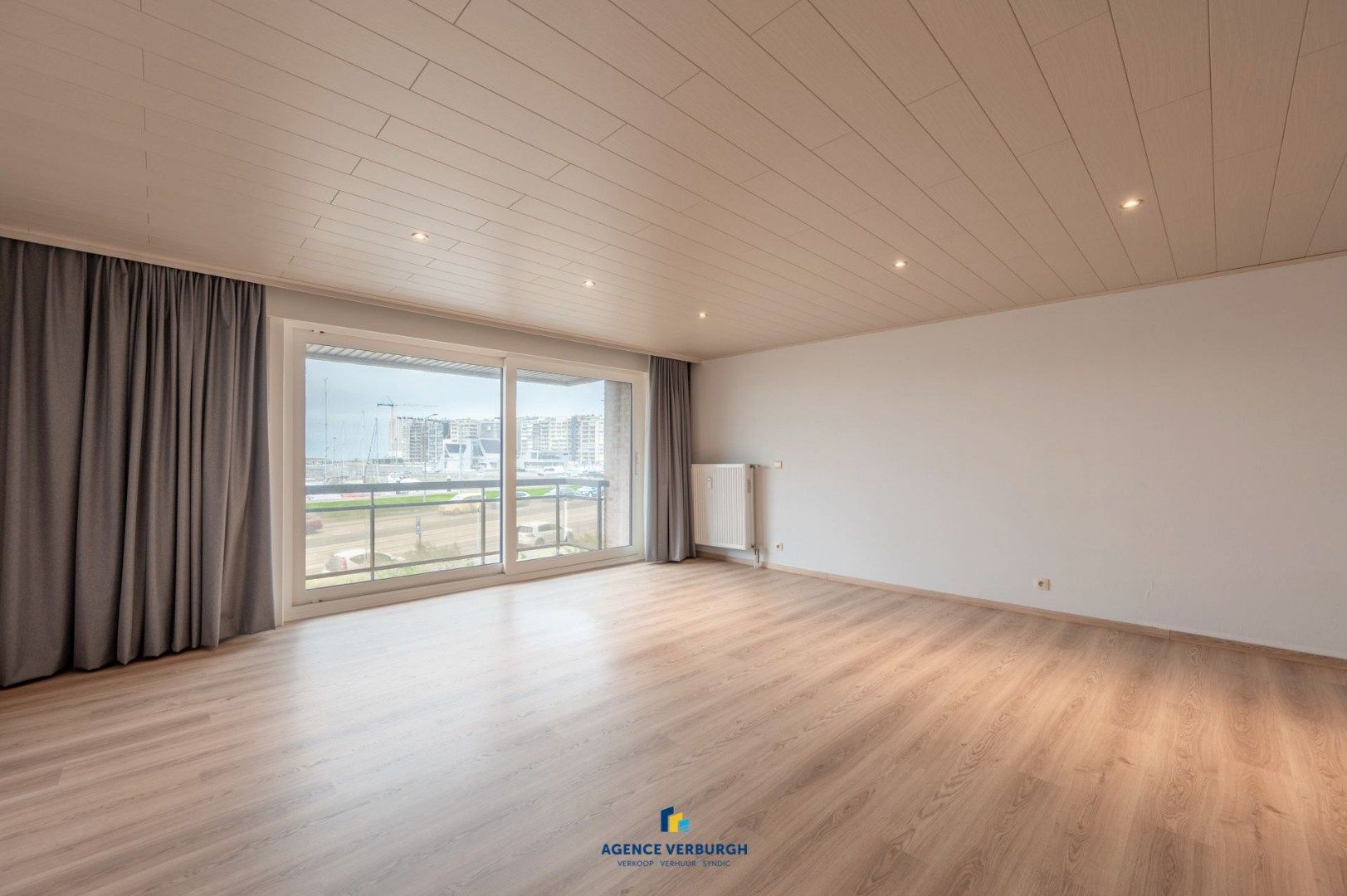 Lichtrijk 2-slpk appartement foto 6