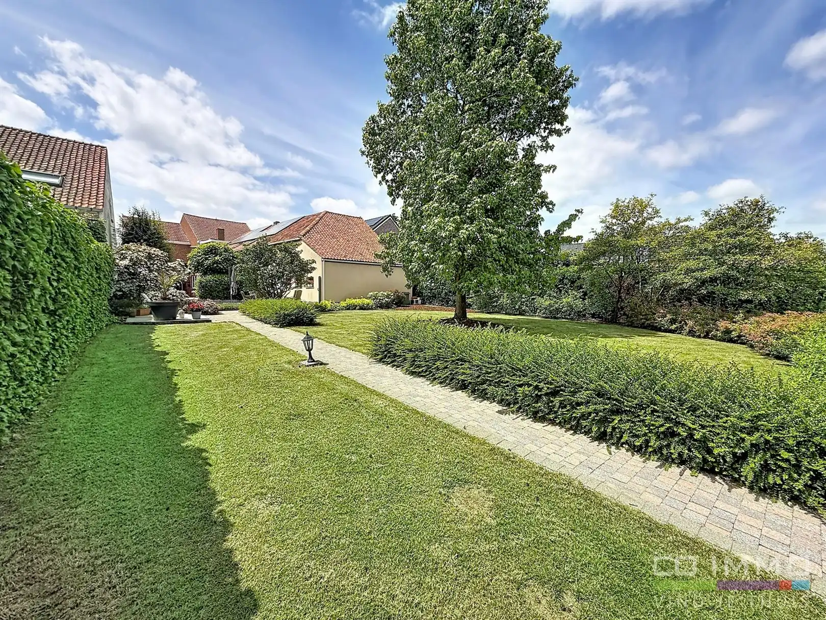 Ruime woning met extra woon- of werkpotentieel  foto 39
