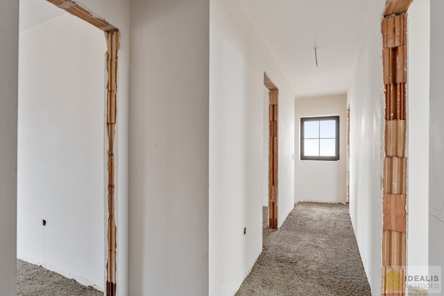 PRACHTIGE NIEUWBOUWWONING (GRONDAANDEEL €85.000,00 + 12% REGISTRATIERECHTEN EN CONSTRUCTIE €293.000,00 + 21% BTW) MET EEN HEERLIJK LICHTRIJKE WOONKAMER MET OPEN KEUKEN MET AANSLUITEND BERGPLAATS, 3 SLAAPKAMERS, EEN RUIME BADKAMER VOORZIEN VAN ALLE COMFORT! EEN HEERLIJK RUIM HUIS MET EEN LEUKE TUIN, OP EEN GEGEERDE LOCATIE NABIJ HET CENTRUM VAN REPPEL! foto 12