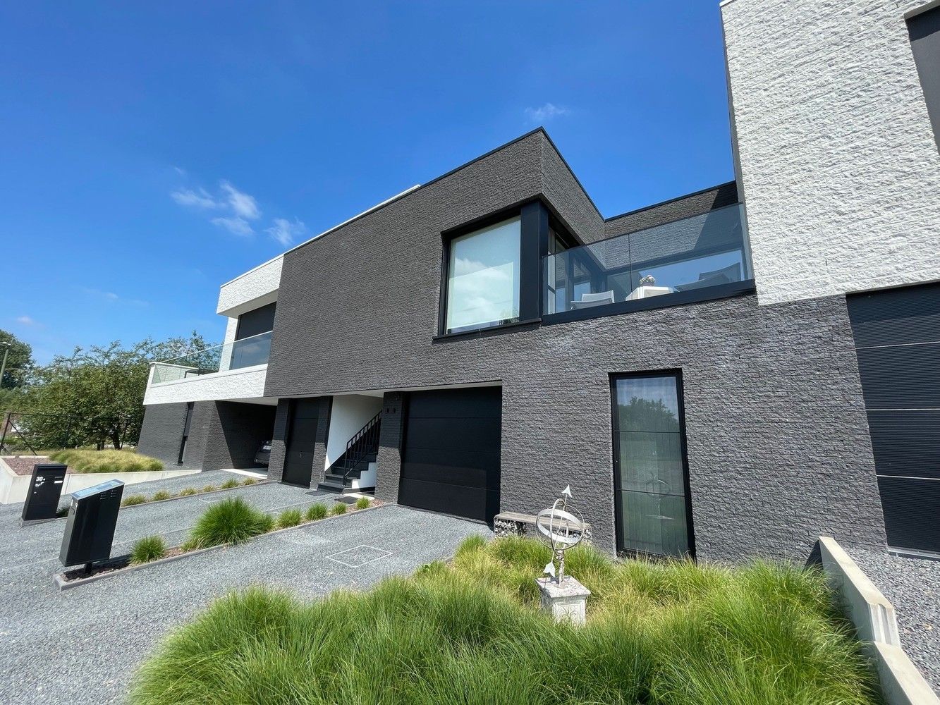 Recent appartement met 2 slaapkamers en  terras foto {{pictureIndex}}