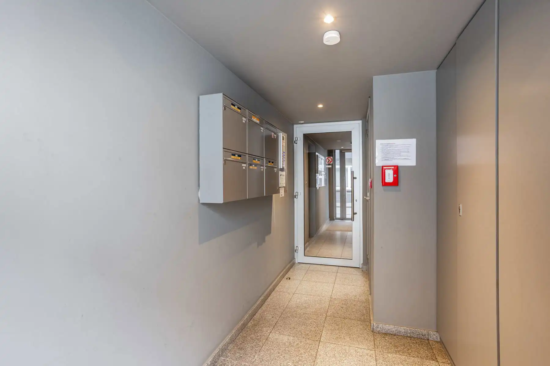 Energiezuinige en goed onderhouden studio in Gent foto 2