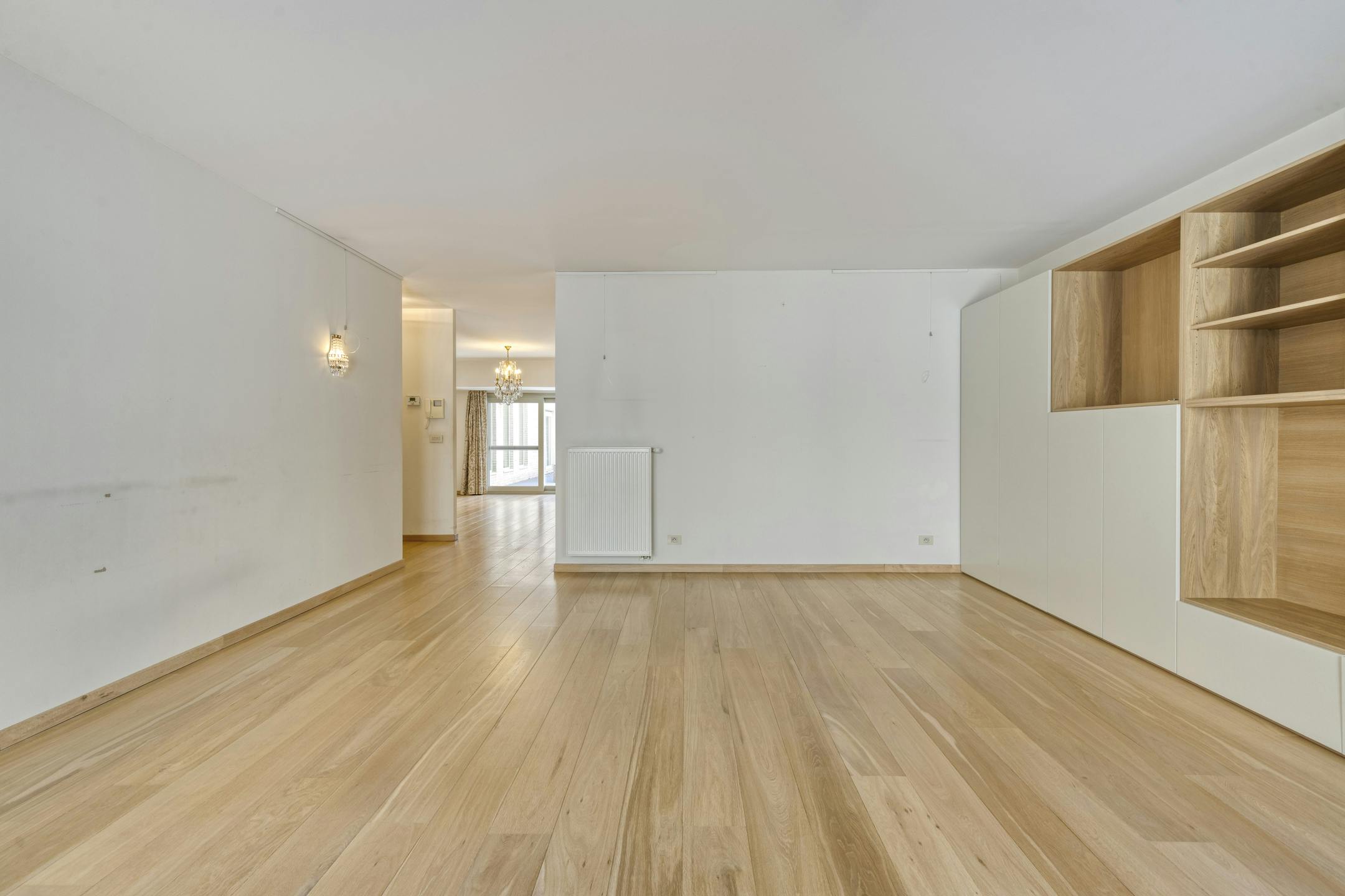 Ruim appartement in het historisch hart van Brugge foto 3