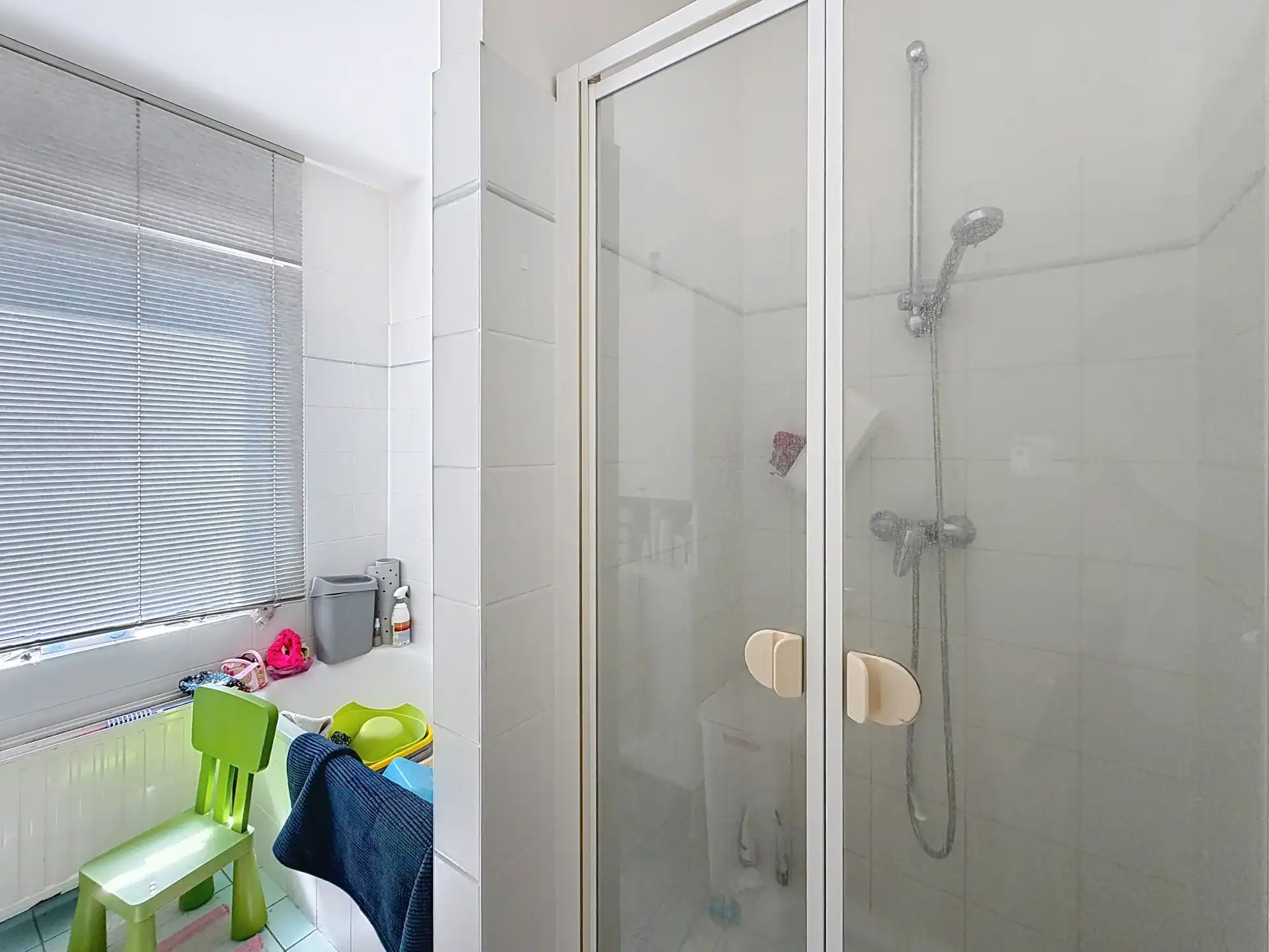 Appartement met 2 slaapkamers in een woonwijk! foto 8