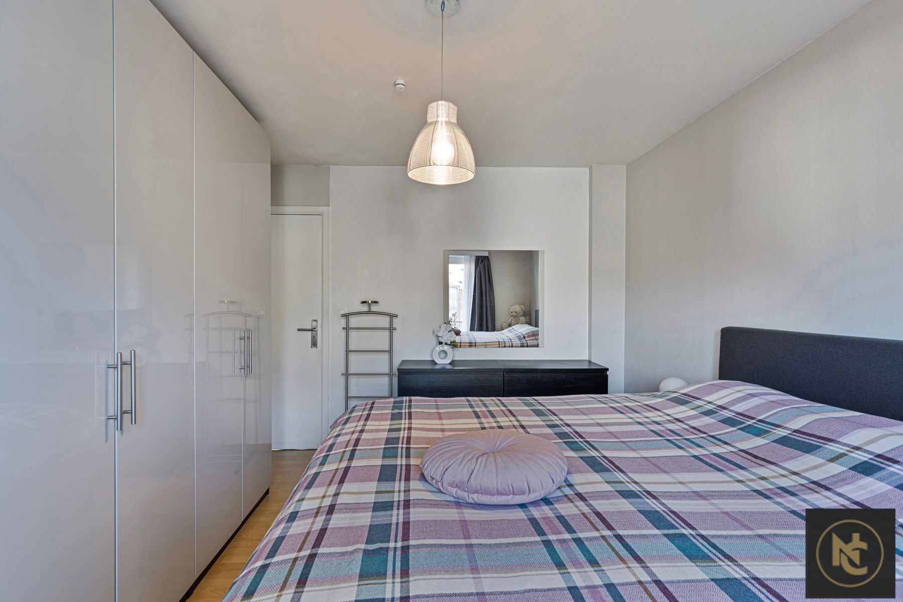 Sfeervol appartement met 2 slaapkamers foto 8
