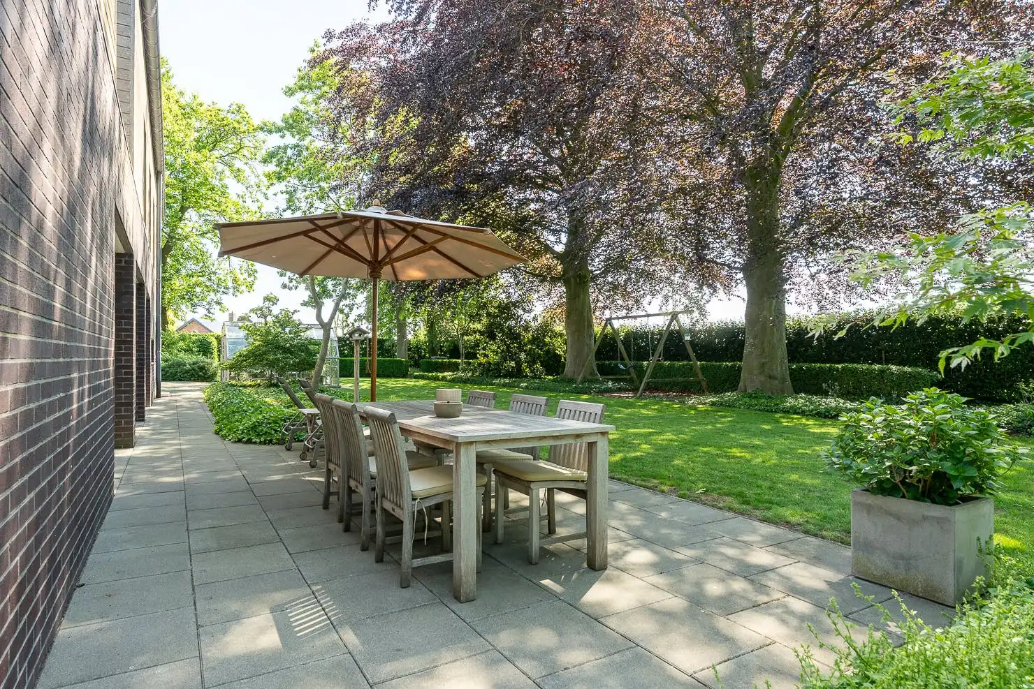 Unieke villa met praktijkmogelijkheid te Sijsele (Damme) foto 2