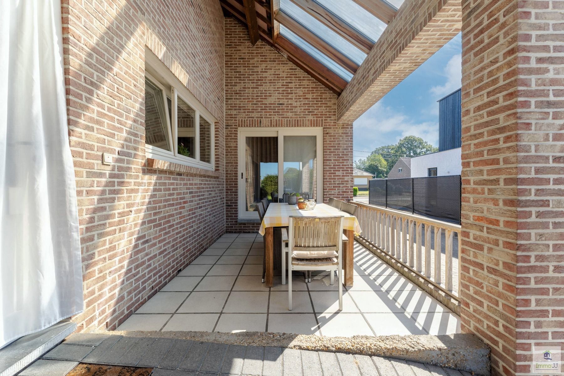 Ruime woning met weiland en volledig onderkelderd  foto 9