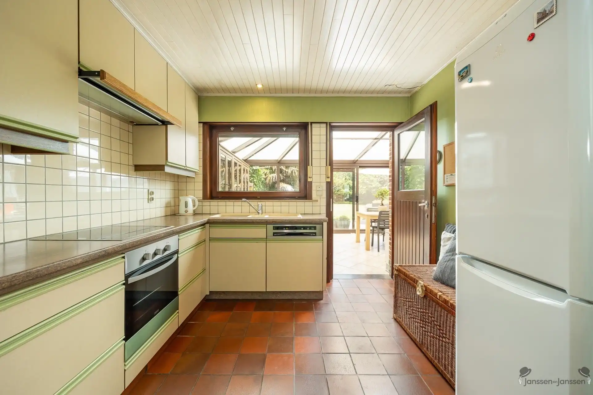 Landelijke woning met grote tuin op topligging foto 11