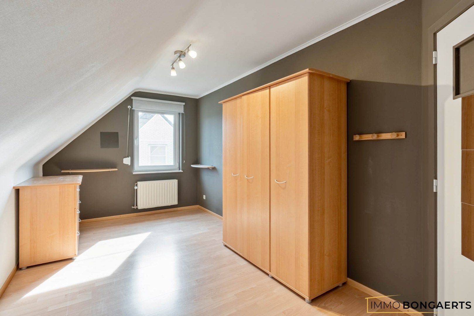 Ruime woning met 3 slaapkamers  foto 20