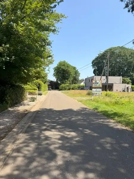 Zeer rustig gelegen bouwgrond voor half-open bebouwing op 5are 56ca foto 10