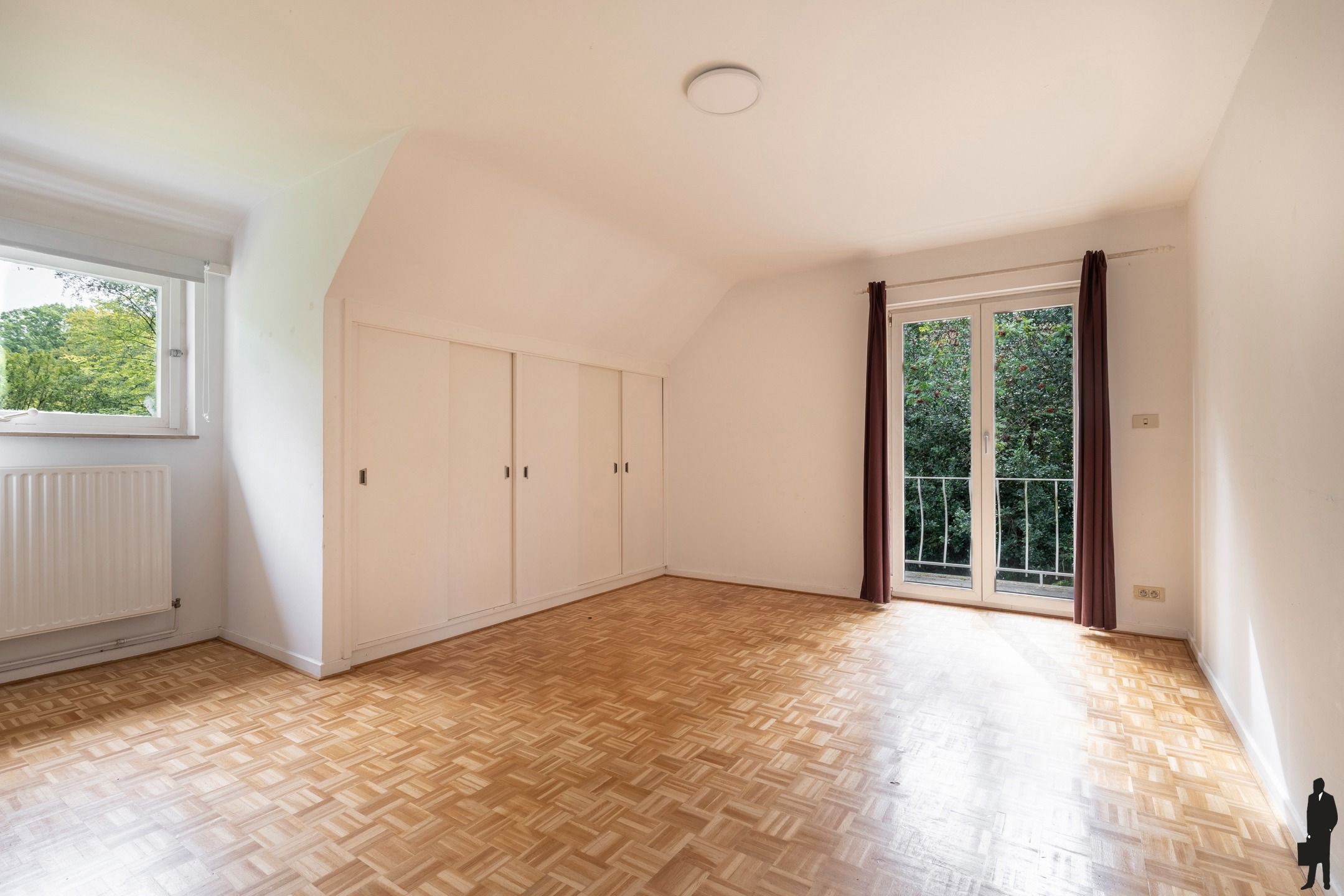 Rietgedekte villa op ca. 3.350 m² met optimale privacy foto 21