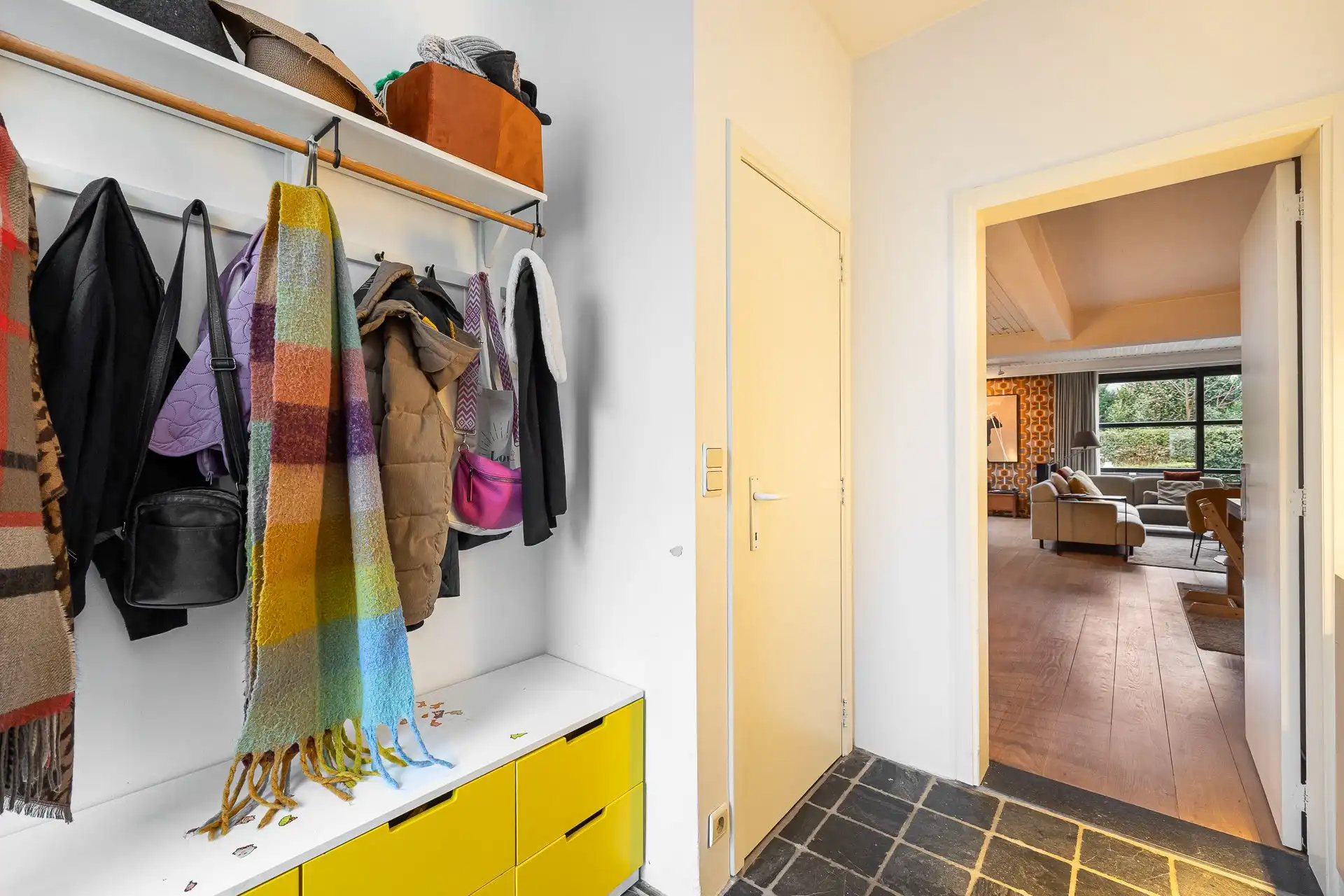 Halfopen bebouwing met 6 slaapkamers en tuin in Hoboken! foto 3