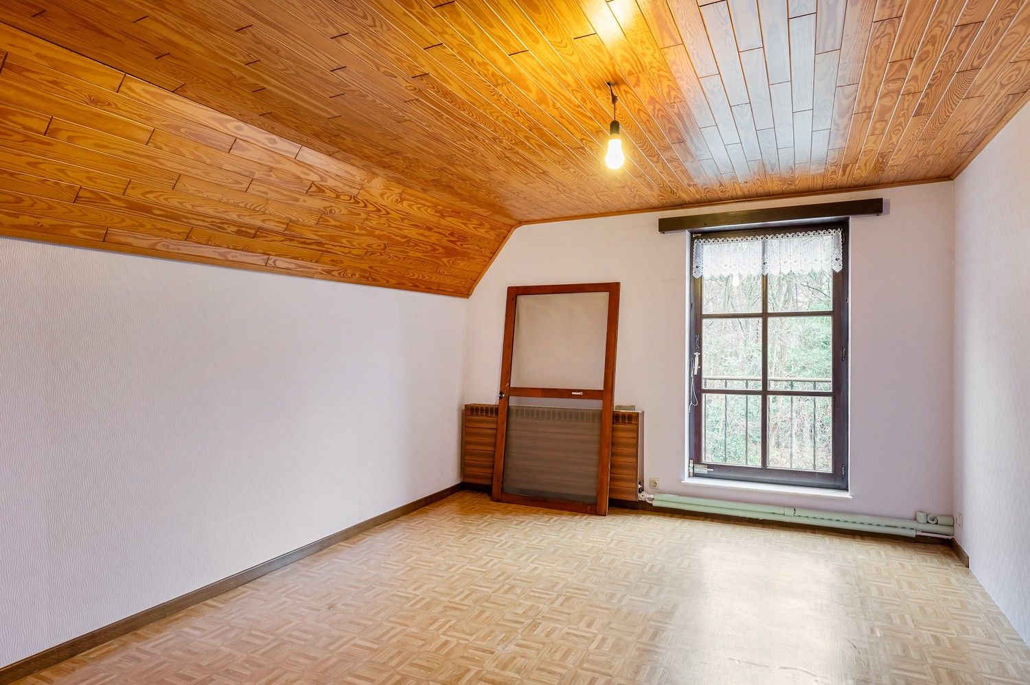 PRACHTIGE OP TE FRISSEN WONING OP EEN RUSTIGE LOCATIE foto 14