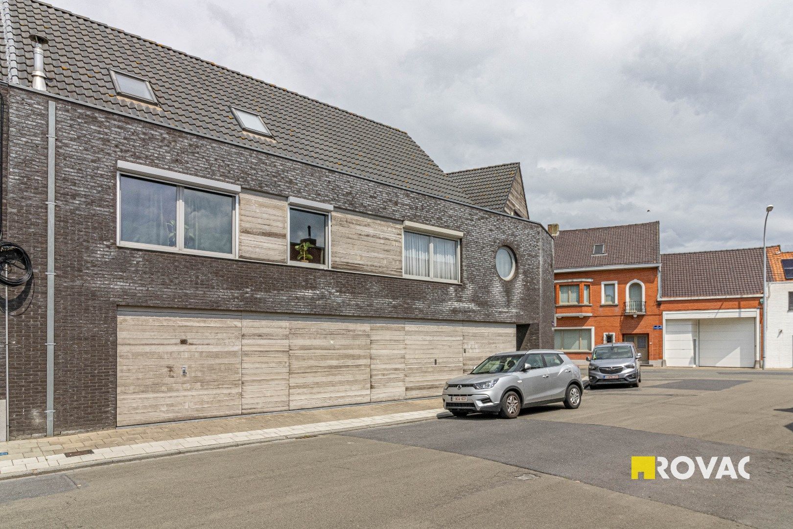 Ruim duplexappartement (130 m²) op de 1e en 2e verdieping met 2 terrassen en garage foto 2