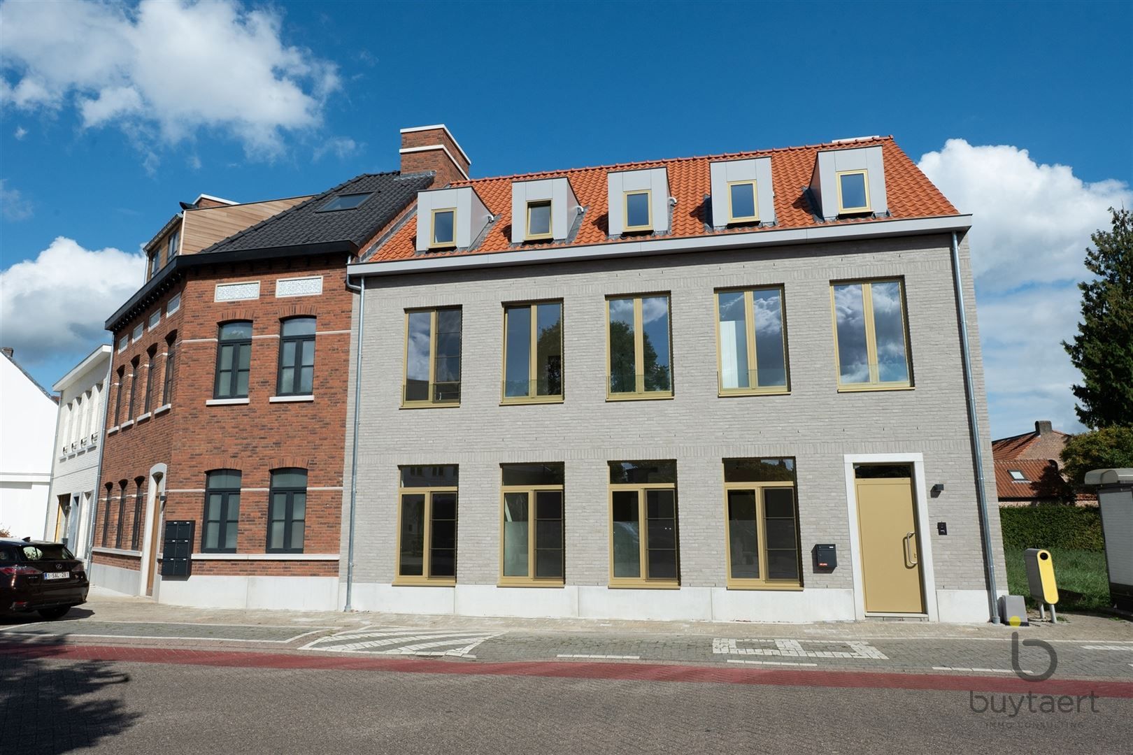Beleef luxe, comfort en energiezuinigheid in een karaktervolle architectuur. foto 4