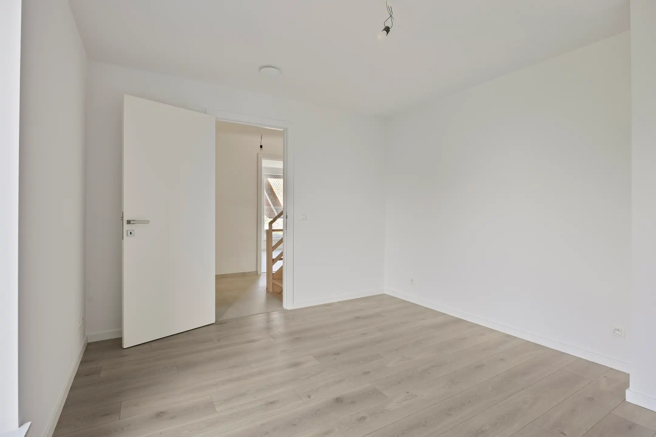 Nieuwbouwwoning met 6 slaapkamers & 3 badkamers (aan 6% btw) foto 18
