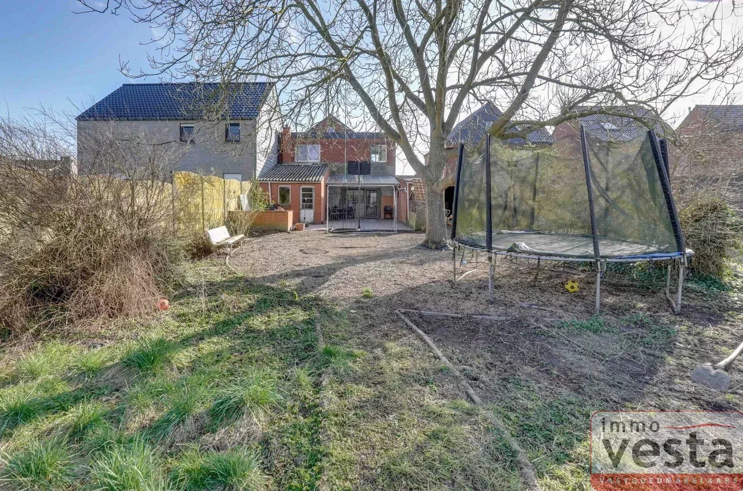 Ruime, instapklare woning op goede locatie foto 30