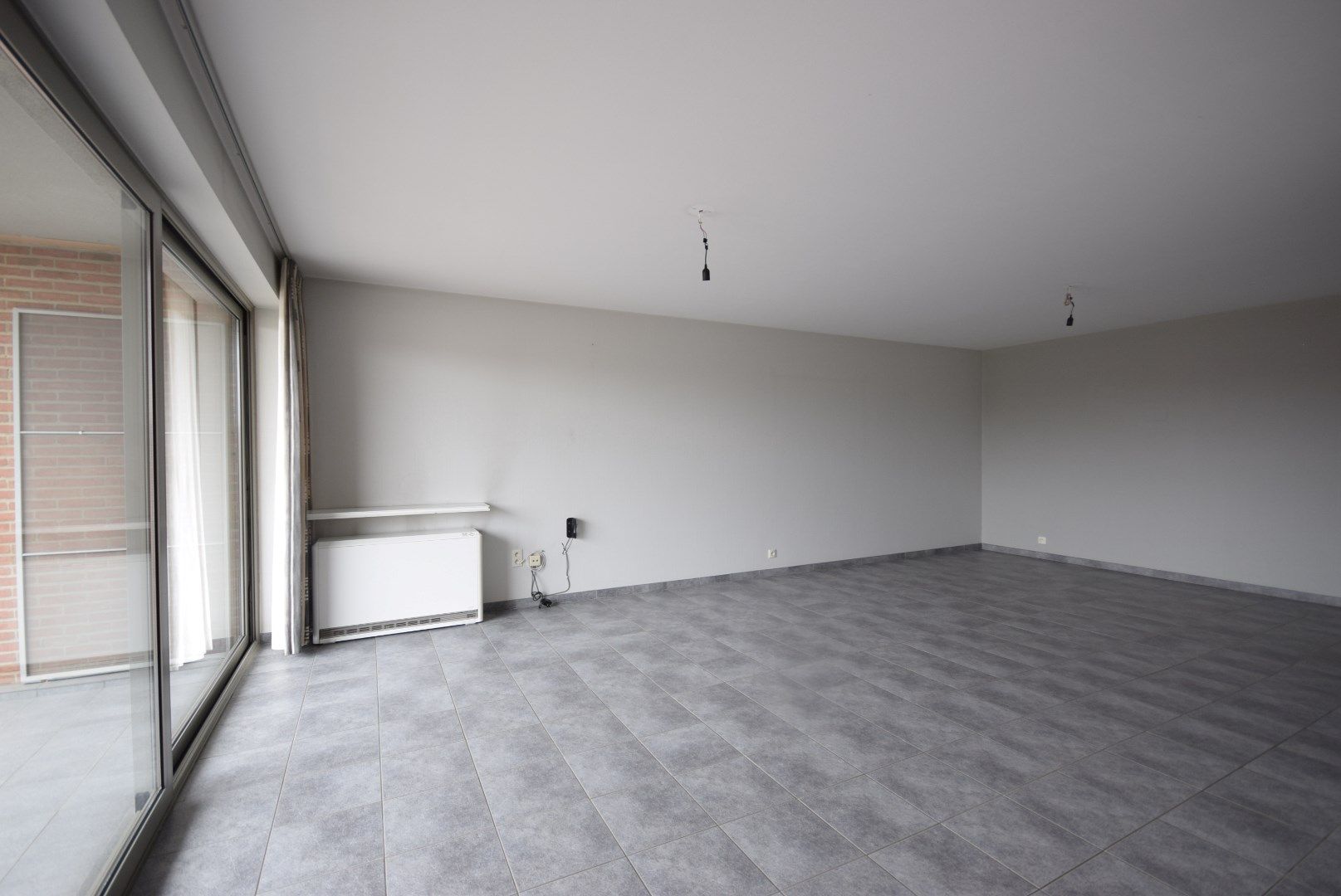 TWEE-SLAAPKAMERAPPARTEMENT MET GARAGE foto 4