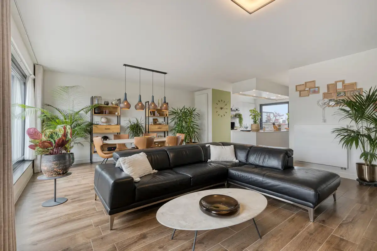 Prachtig dakappartement (140m2) vlakbij Boekenberg Park met 2 slks, 2 grote terrassen en ruim garage! foto 9