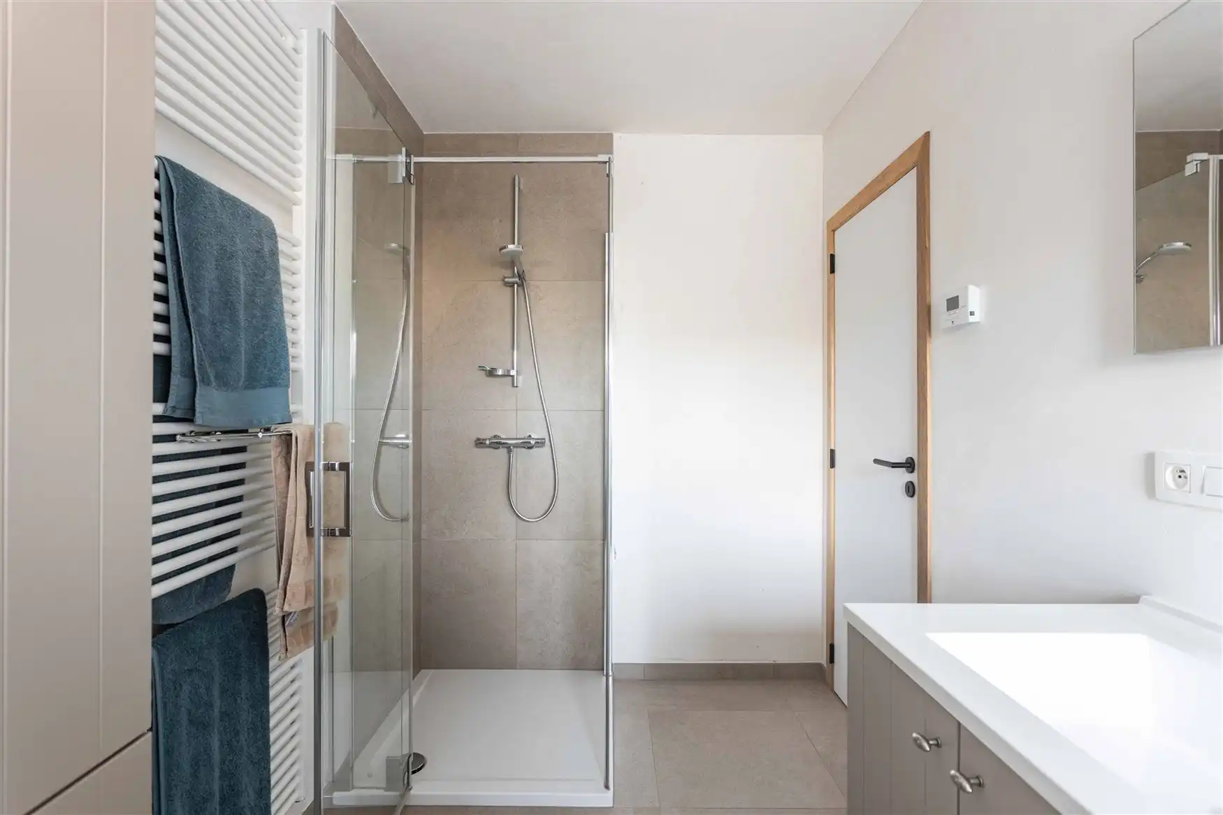 Energievriendelijke BEN-woning in rustige doodlopende straat te Zomergem. foto 19