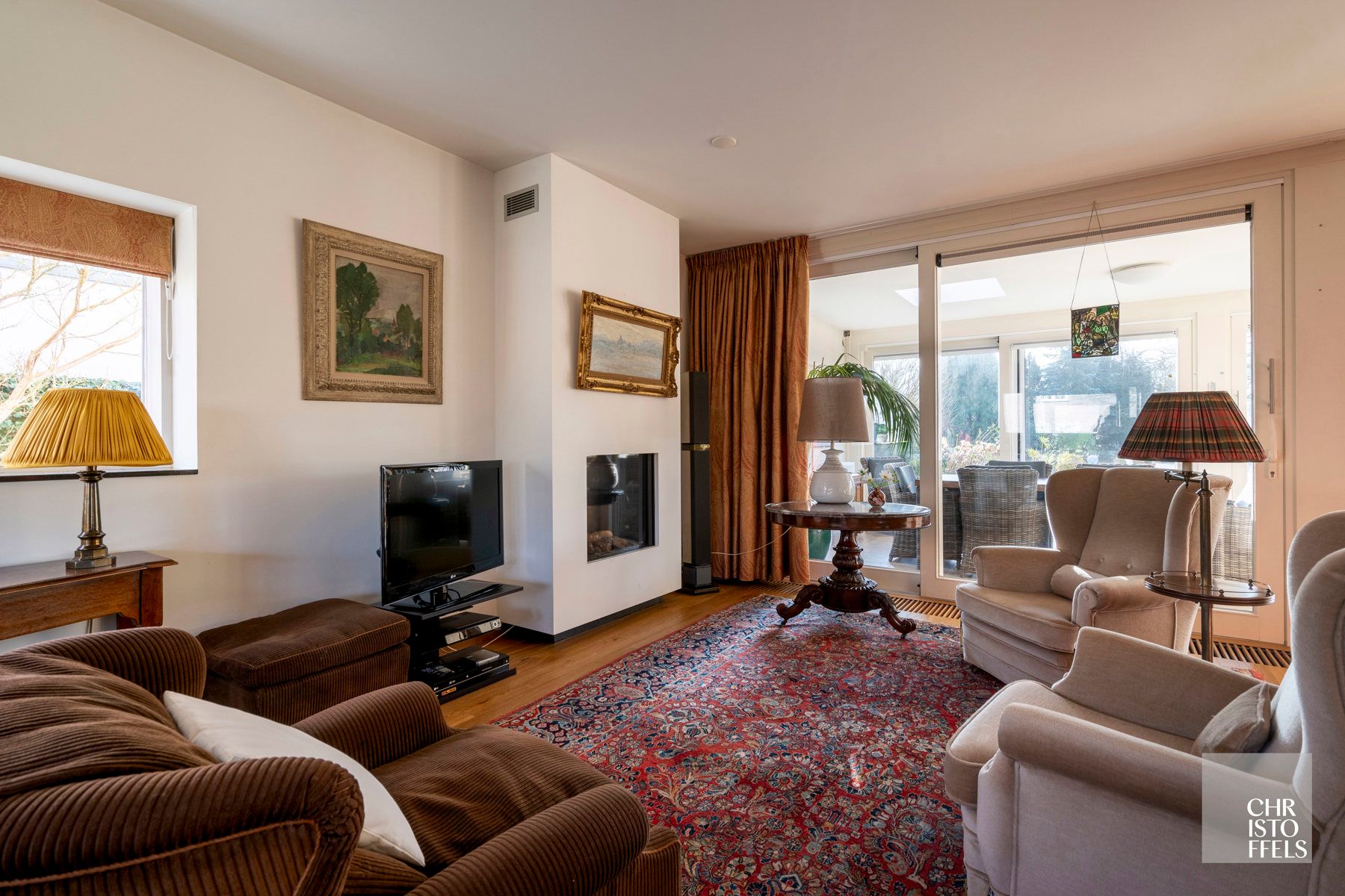 Villa (336m²) met 3 slaapkamers en een zwemvijver op een perceel van 1.219m²!  foto 11