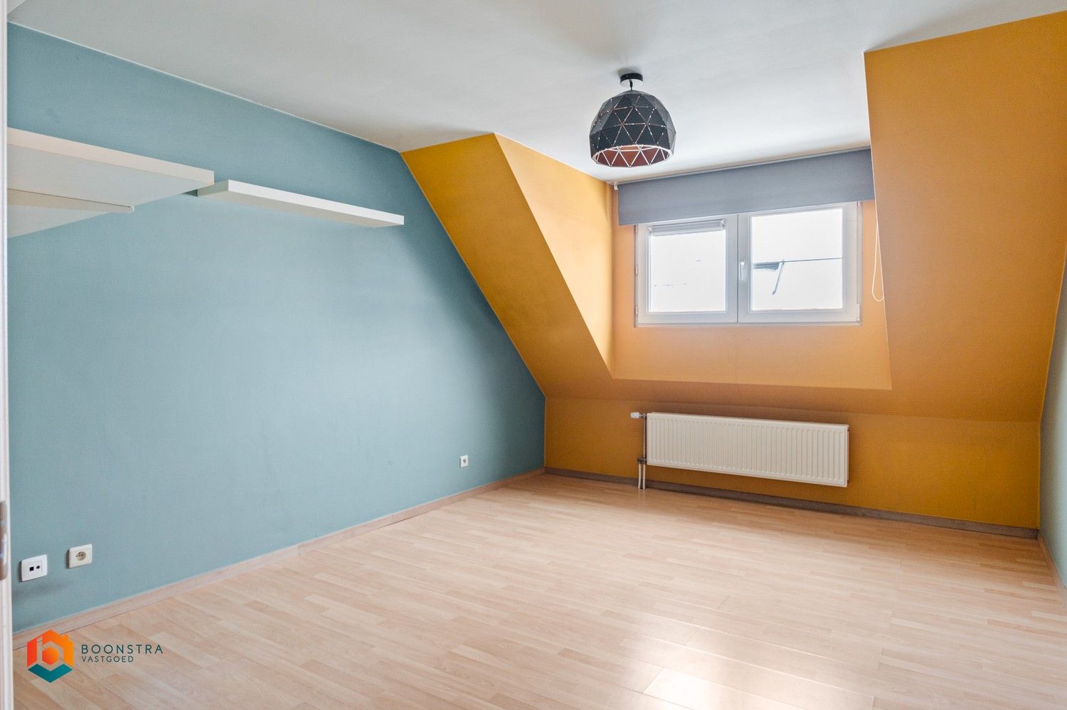 Instapklare rijwoning in centrum Heist foto 7