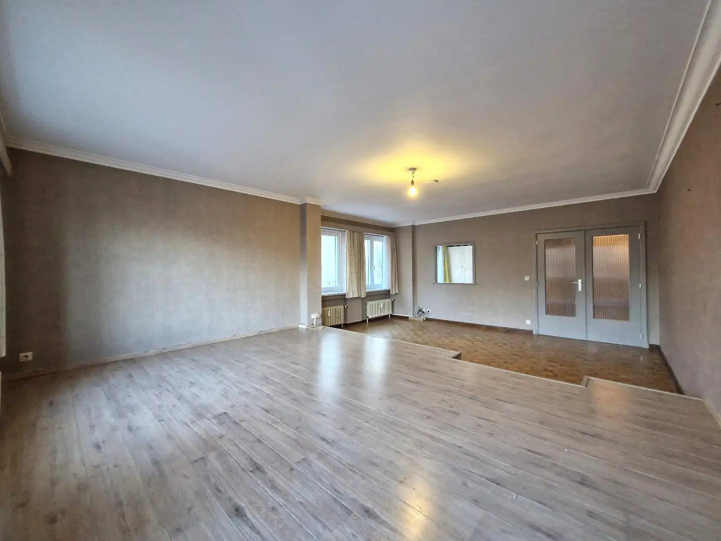 OPENDEURDAG 1/05/2026, 9:30 tot 12:00. Groot hoekappartement met open zicht over de markt te Blankenberge foto 4