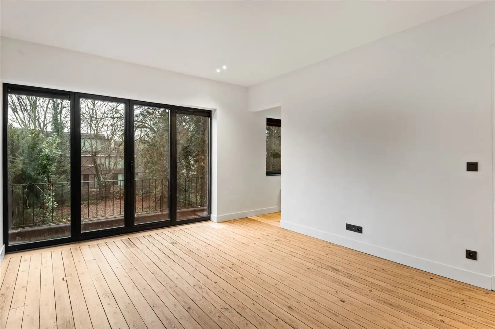 Totaal gerenoveerde woning met 4 à 5 slaapkamers in Ekerse dorpskern. foto 18