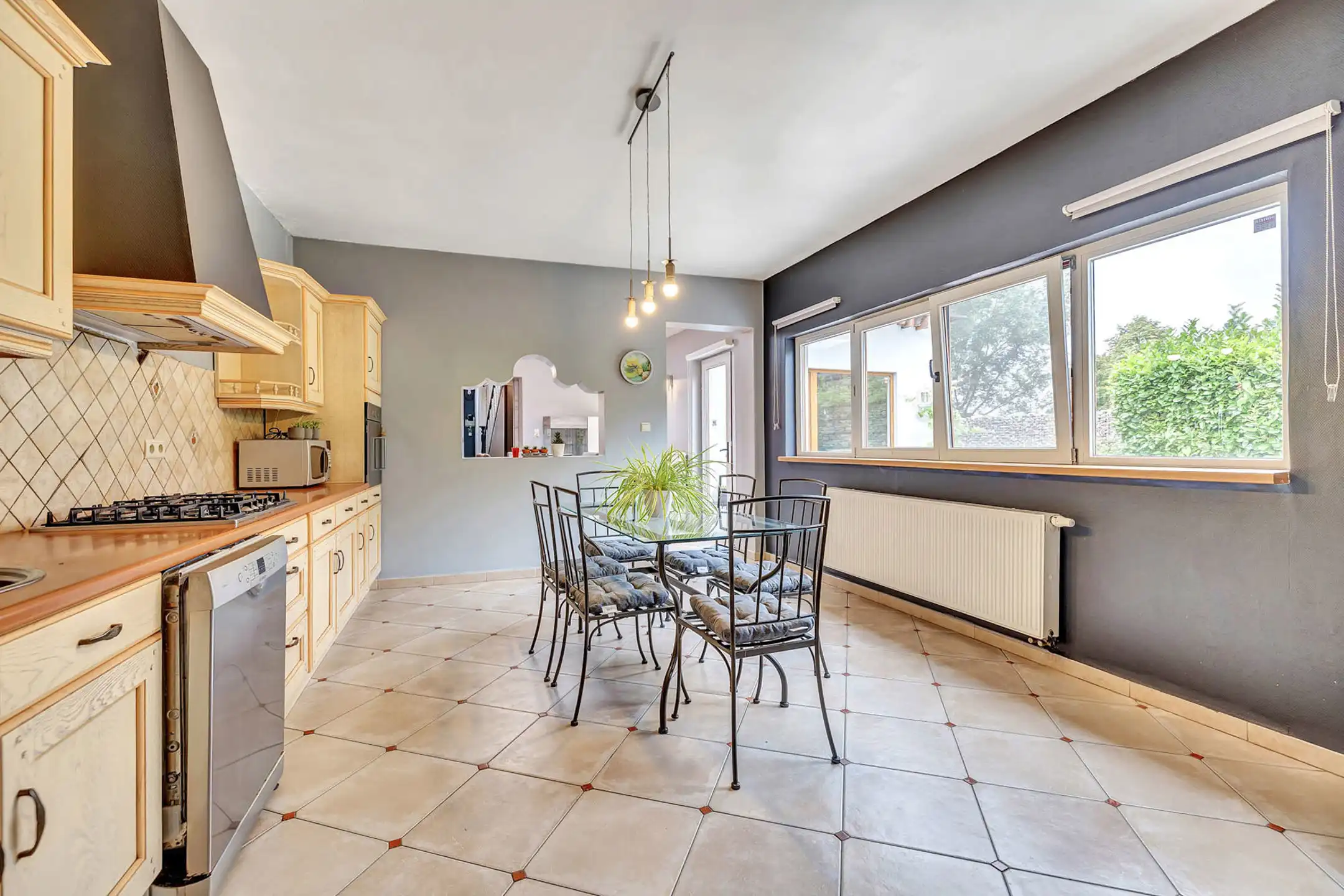 Rustieke woning op strategische ligging foto 11