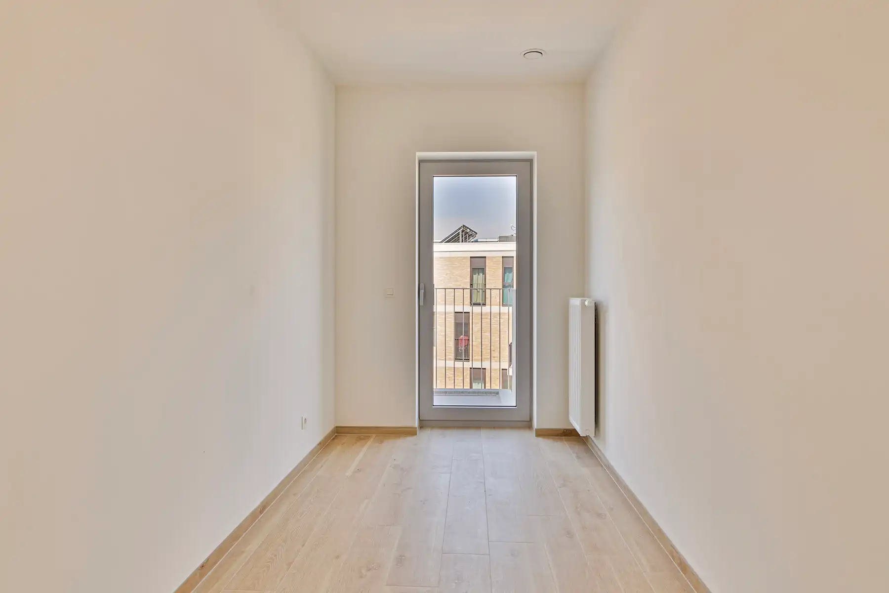 Ruim appartement met 2 badkamers. foto 12