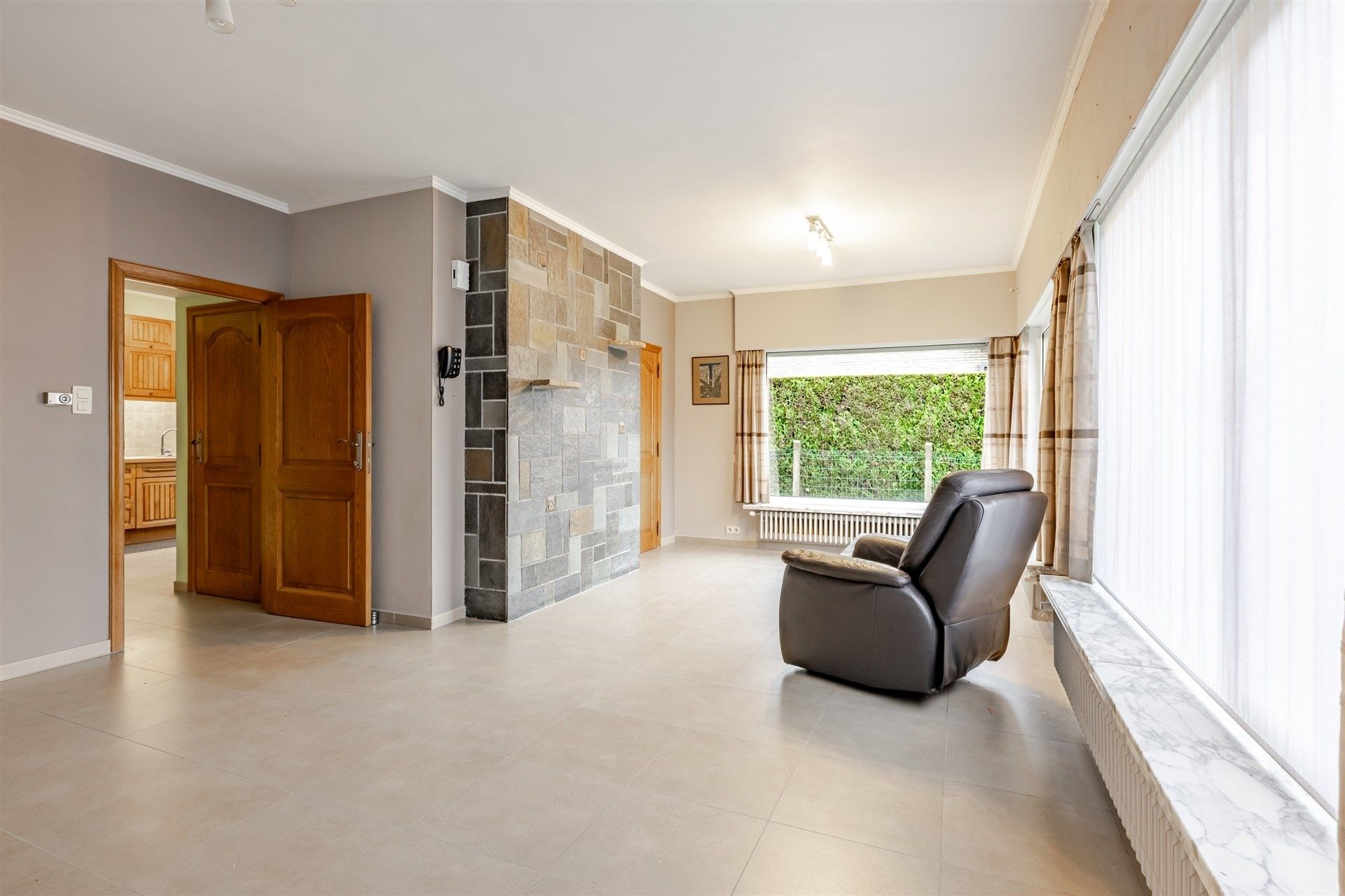 Charmante woning vlakbij centrum Oostakker. foto 8