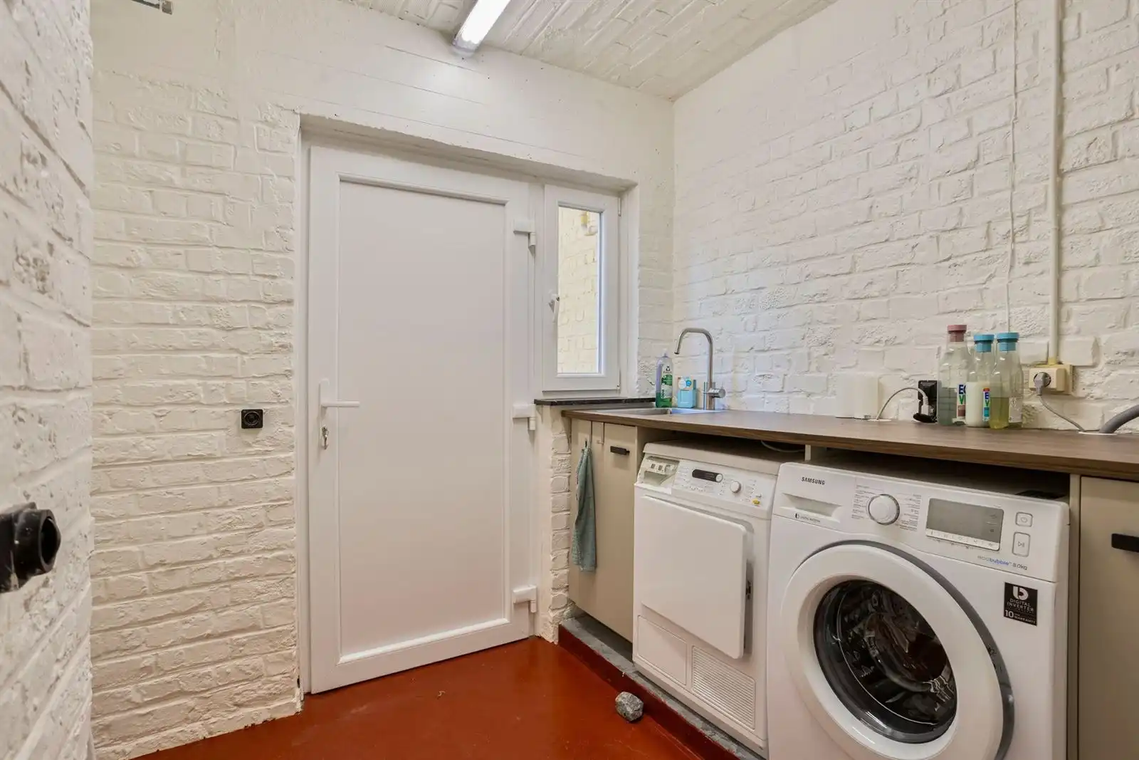 Gerenoveerde woning met tuin en 3 grote slaapkamers  foto 19