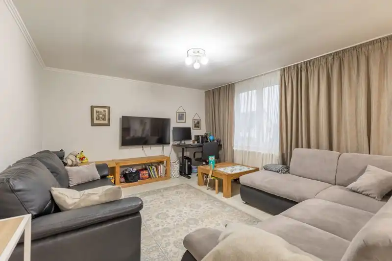 Goed gelegen woonappartement foto 2