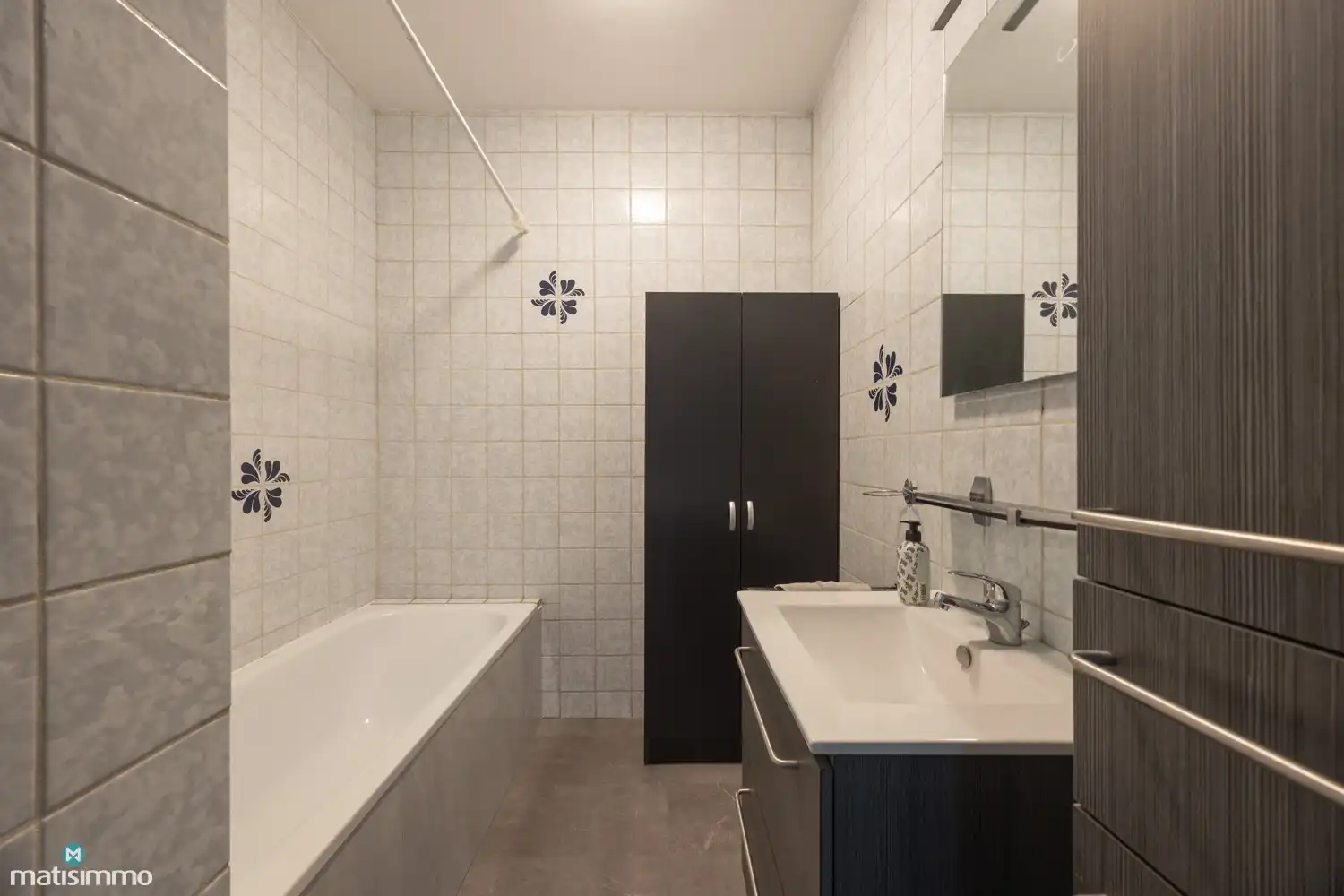 VERZORGD APPARTEMENT MET 2 SLAAPKAMERS, TERRAS EN AUTOSTAANPLAATS NABIJ HET CENTRUM VAN BILZEN foto 12