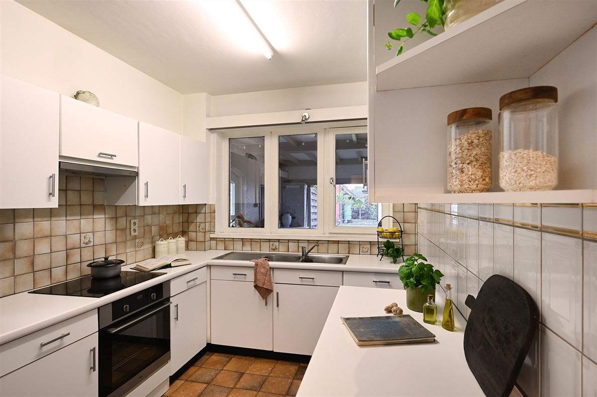 Mooi en perfect onderhouden halfopen woning te Stabroek foto 10