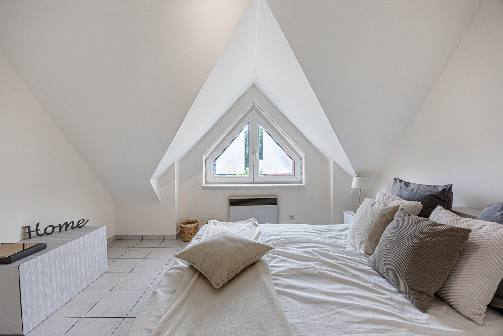 Uitstekend gelegen BETAALBAAR appartement te Lummen MET GARAGE foto 6