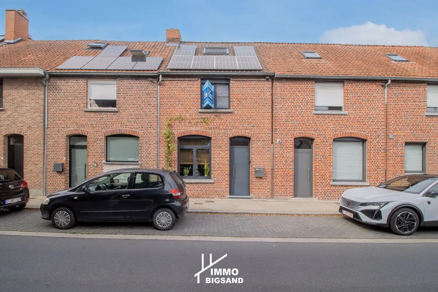 Instapklare woning met EPC A, zonnepanelen, batterij en carport te Wevelgem foto 2