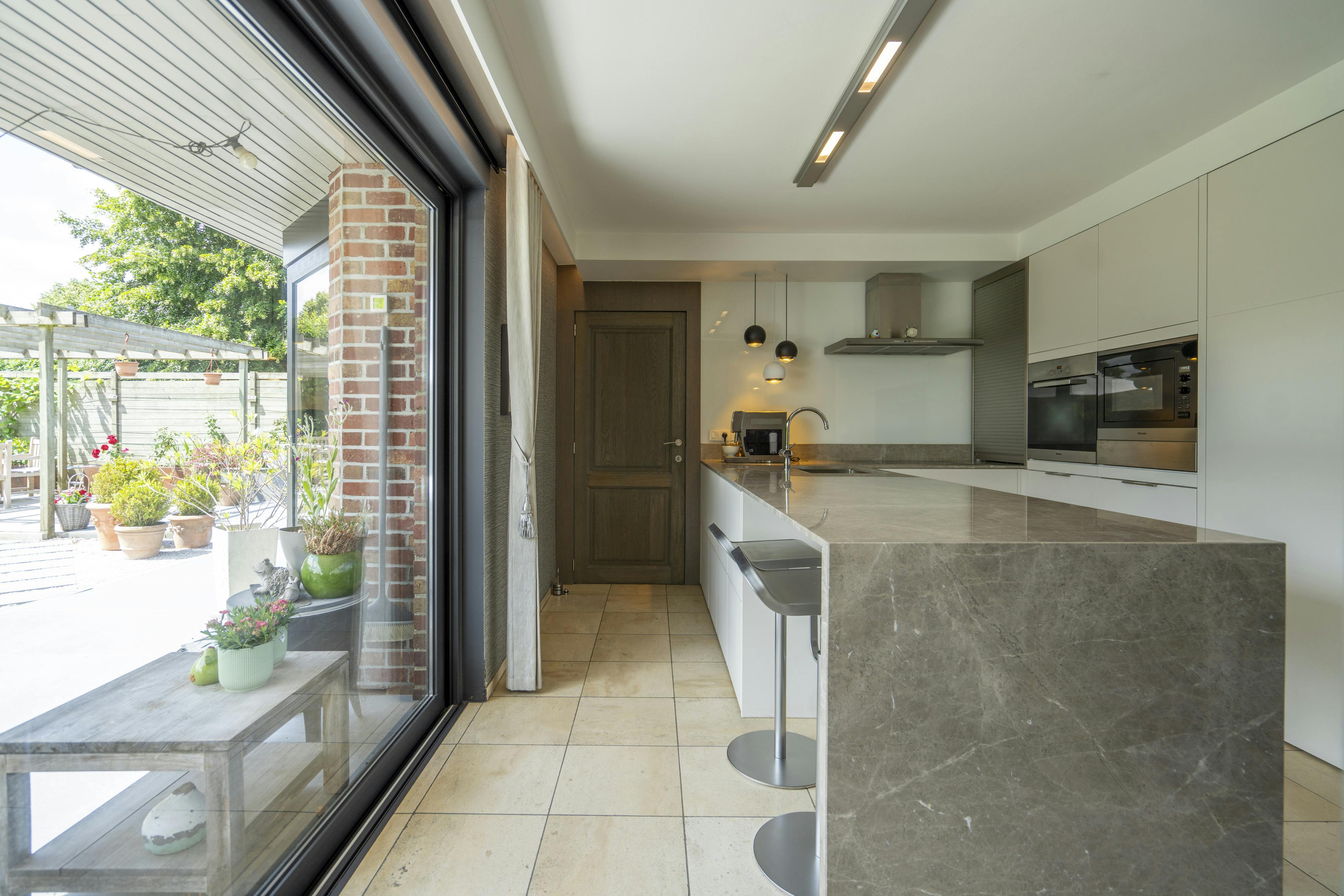 Instapklare villa te koop  met tuin en garage in Kortrijk foto 4